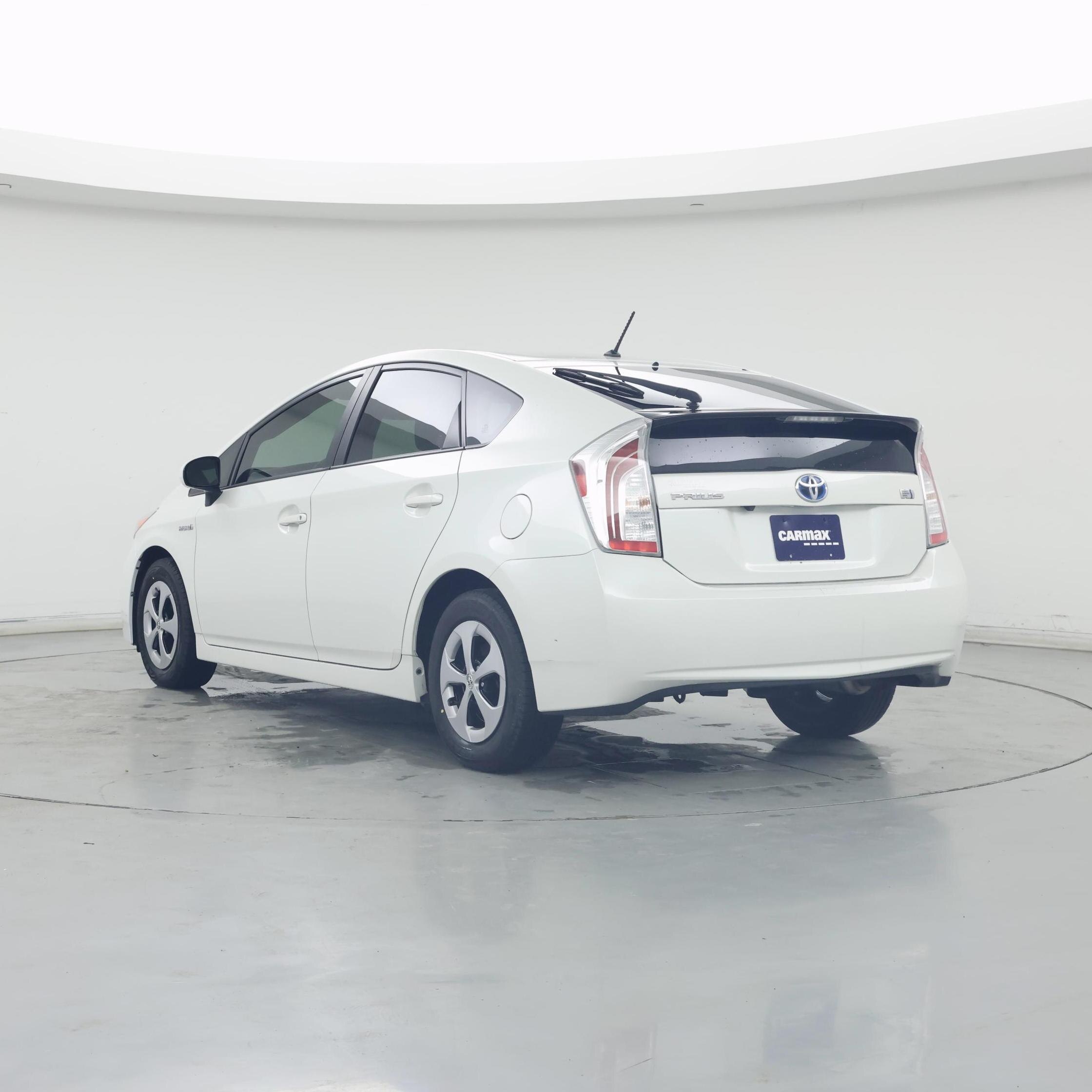 Thumbnail: 2015 Toyota Prius - 2
