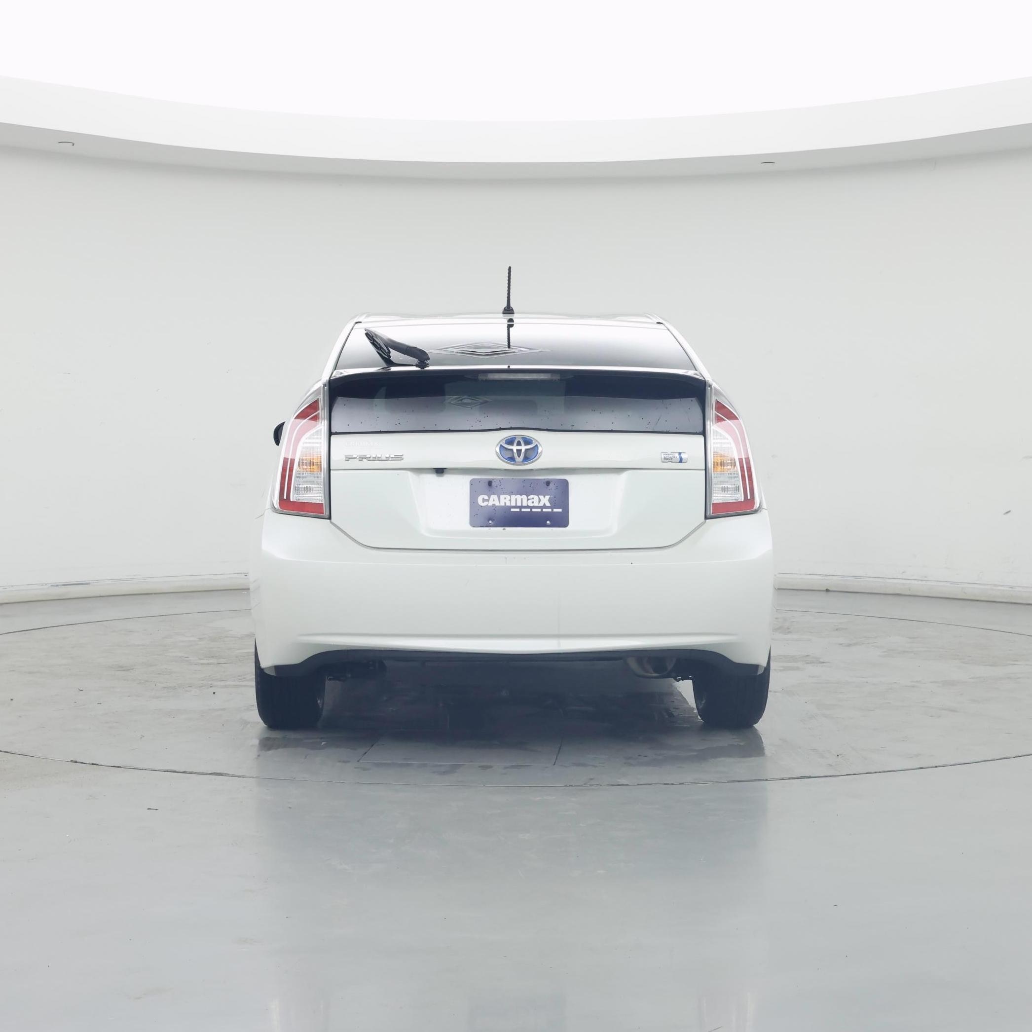 Thumbnail: 2015 Toyota Prius - 6