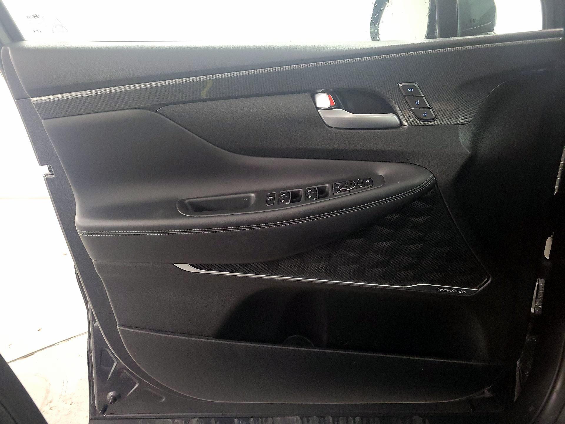 Thumbnail: 2022 Hyundai Santa Fe - 12