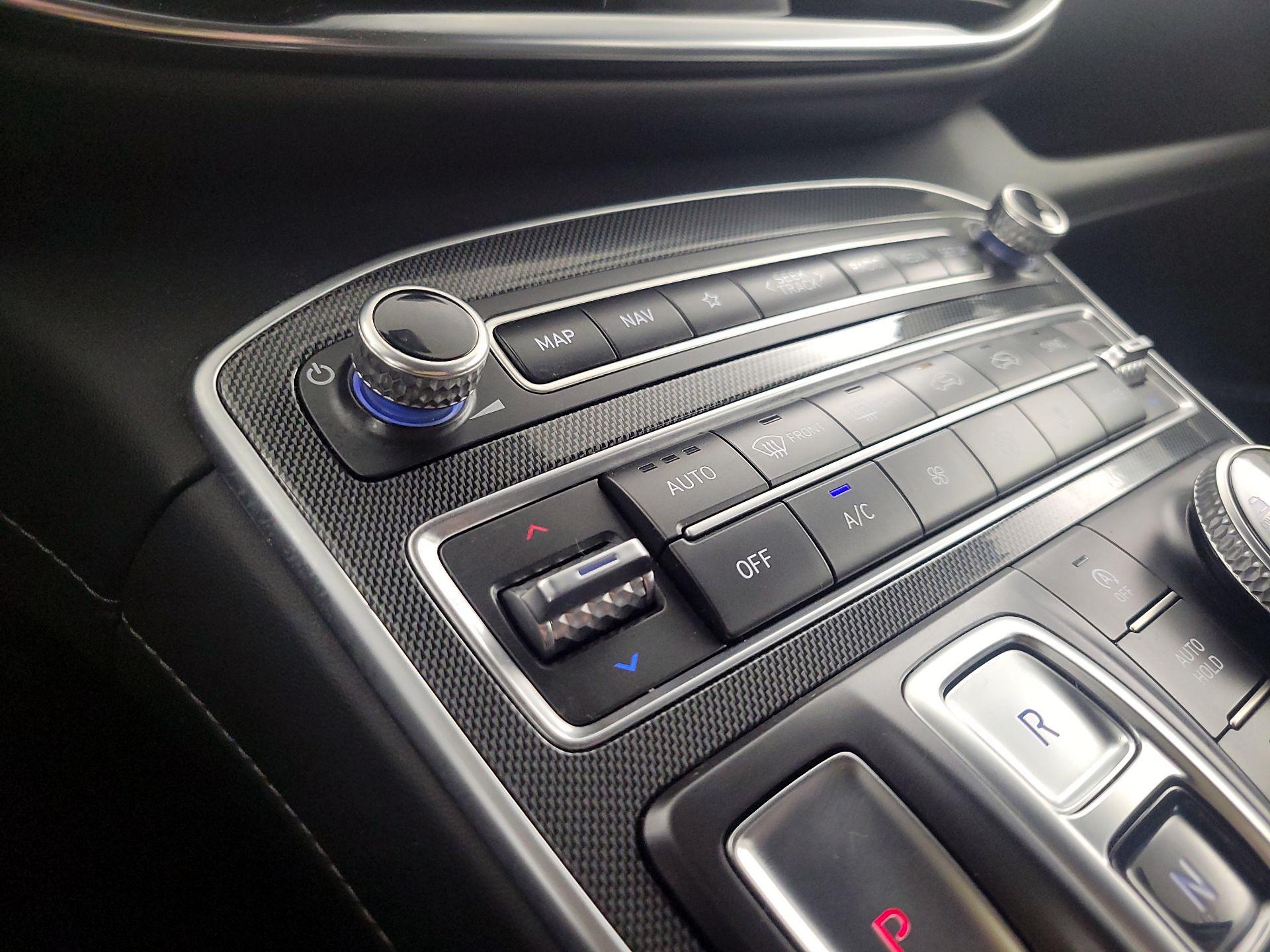 Thumbnail: 2022 Hyundai Santa Fe - 17