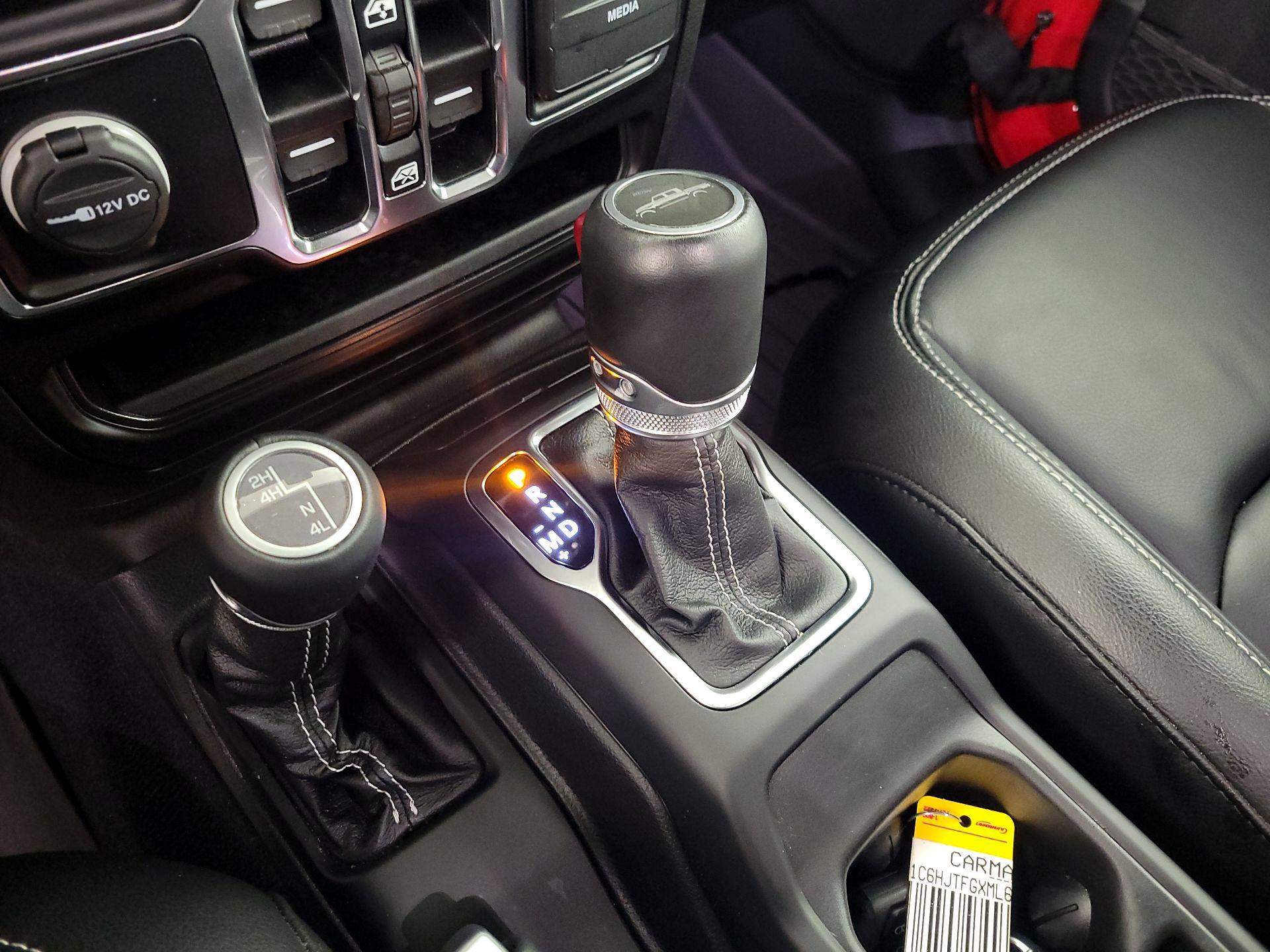 Thumbnail: 2021 Jeep Gladiator - 18