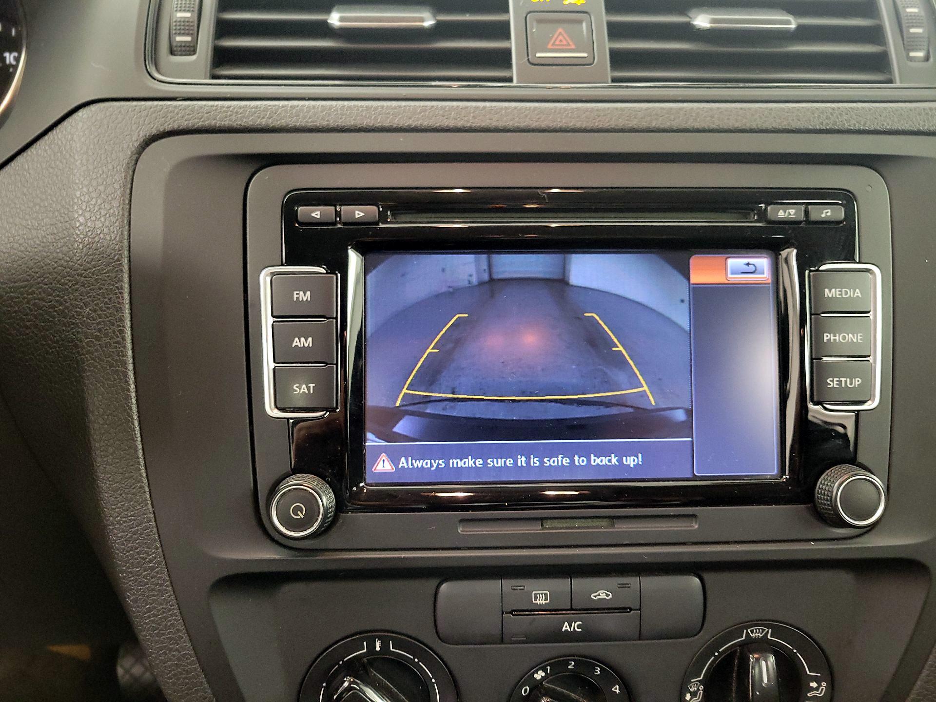 Thumbnail: 2015 Volkswagen Jetta - 14