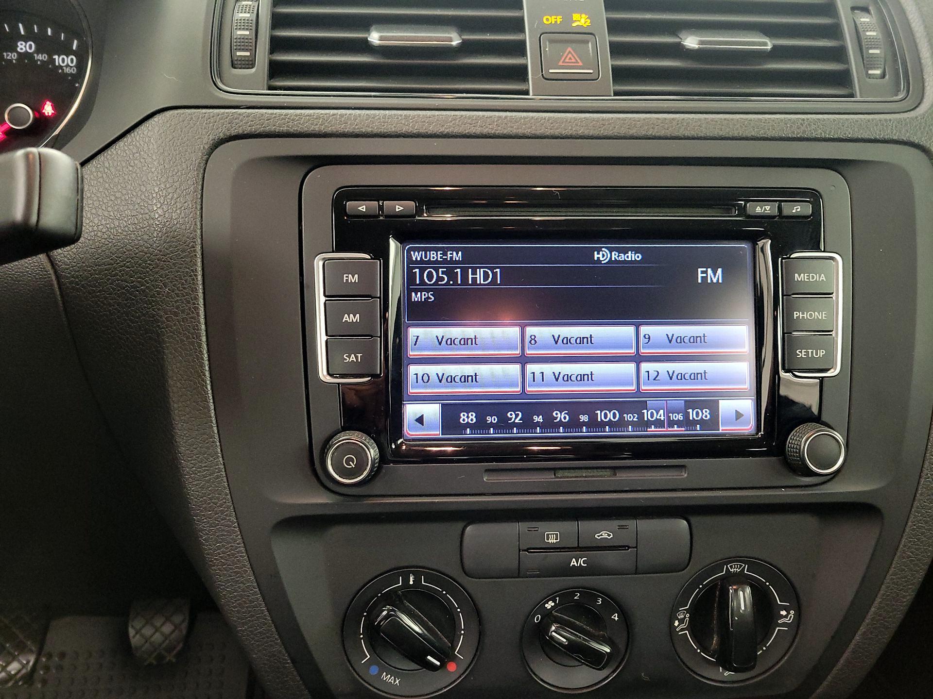 Thumbnail: 2015 Volkswagen Jetta - 15