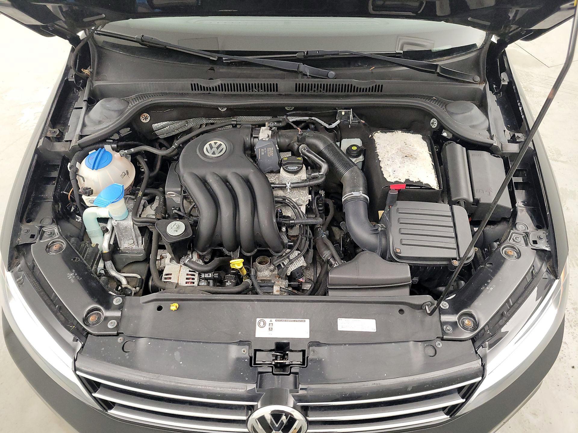 Thumbnail: 2015 Volkswagen Jetta - 20