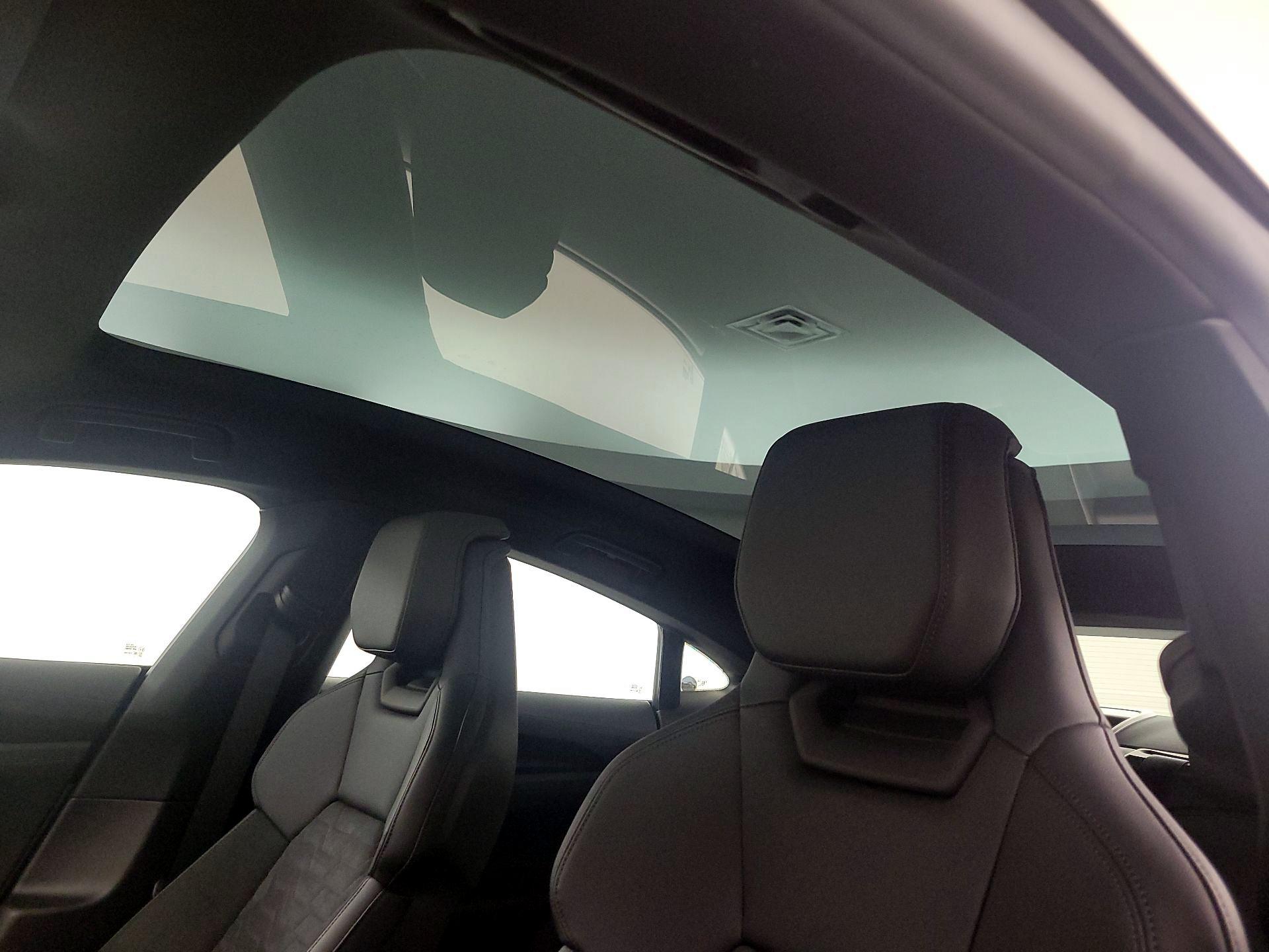 Thumbnail: 2022 Audi e-tron GT - 20