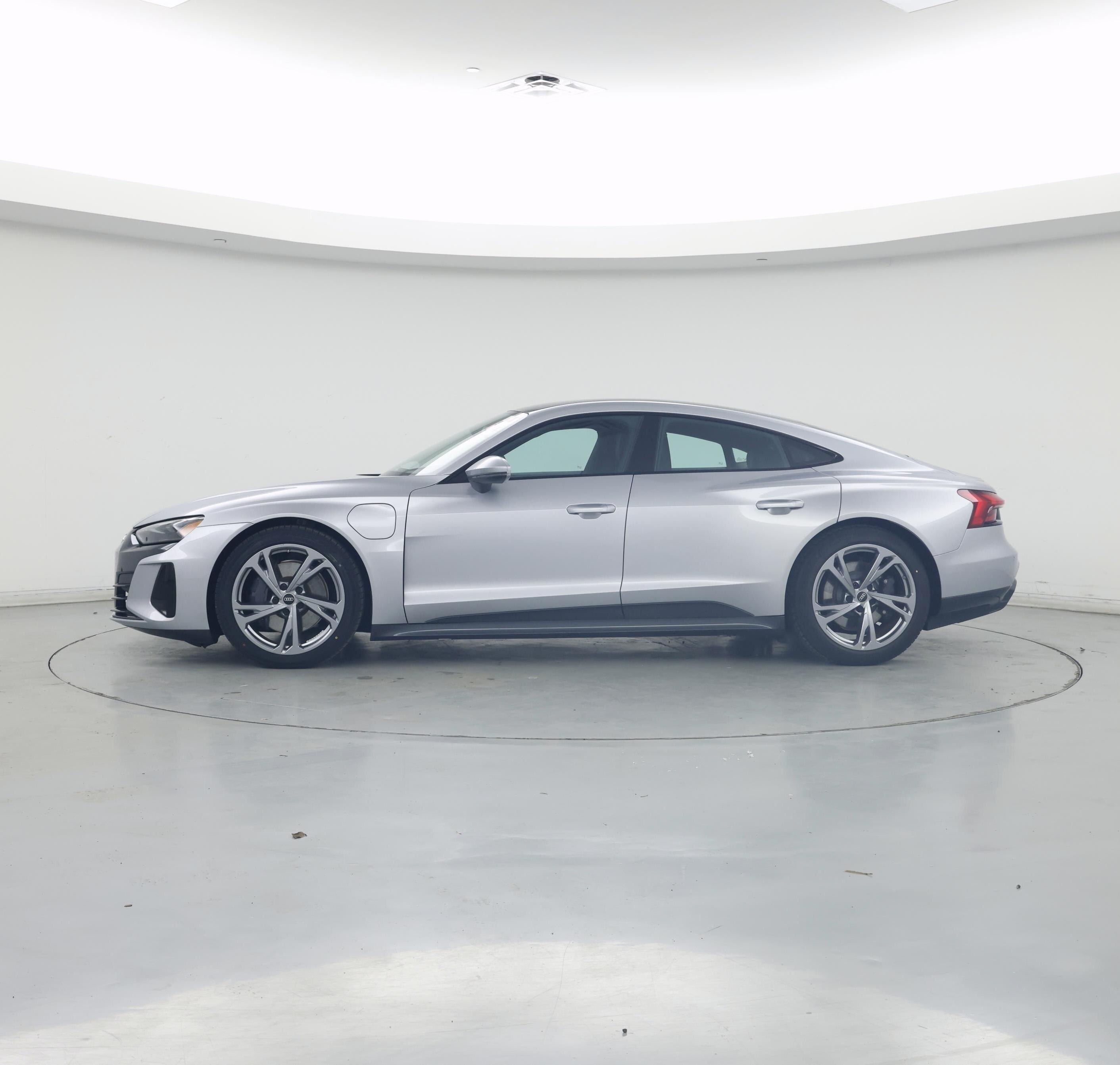 Thumbnail: 2022 Audi e-tron GT - 3