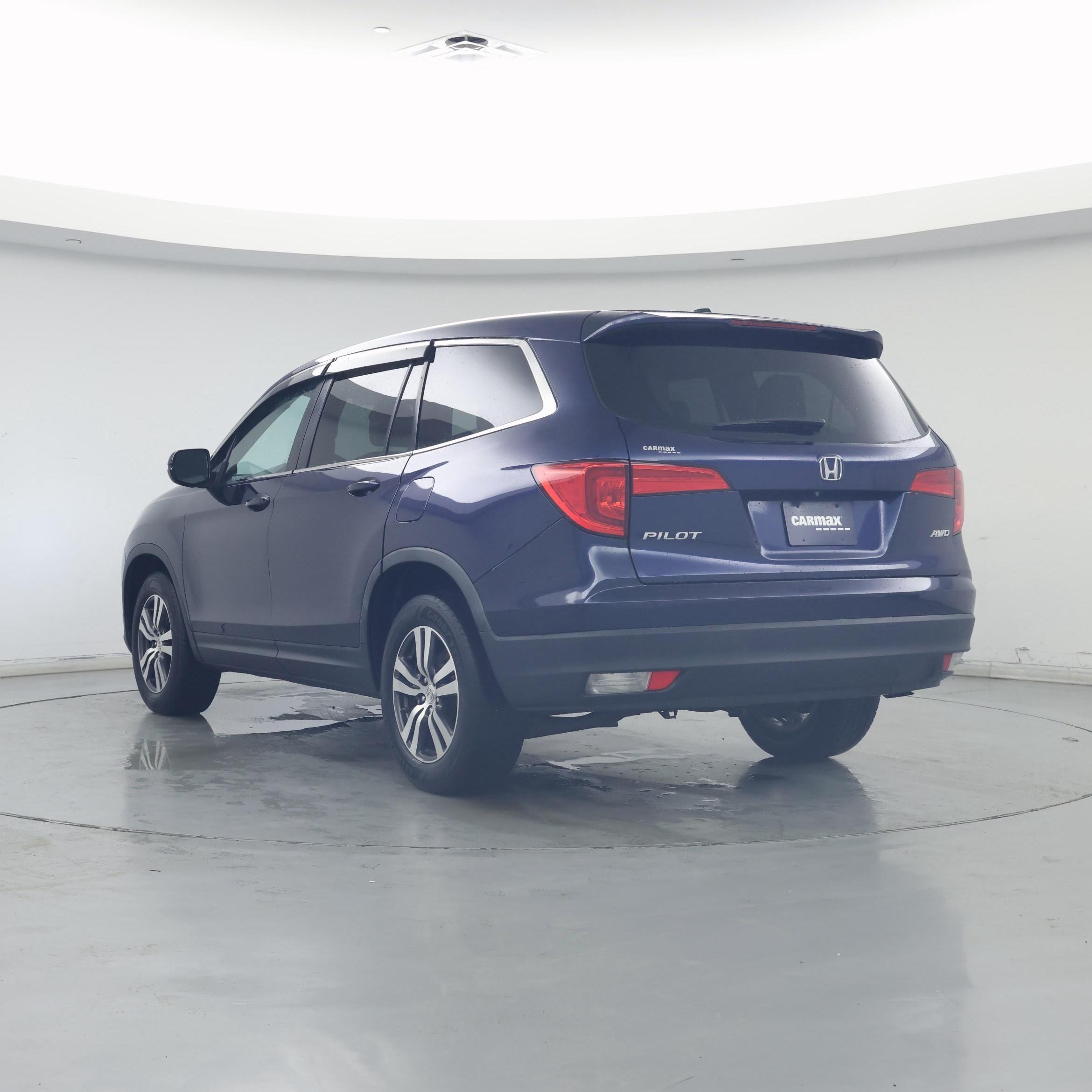 Thumbnail: 2016 Honda Pilot - 2