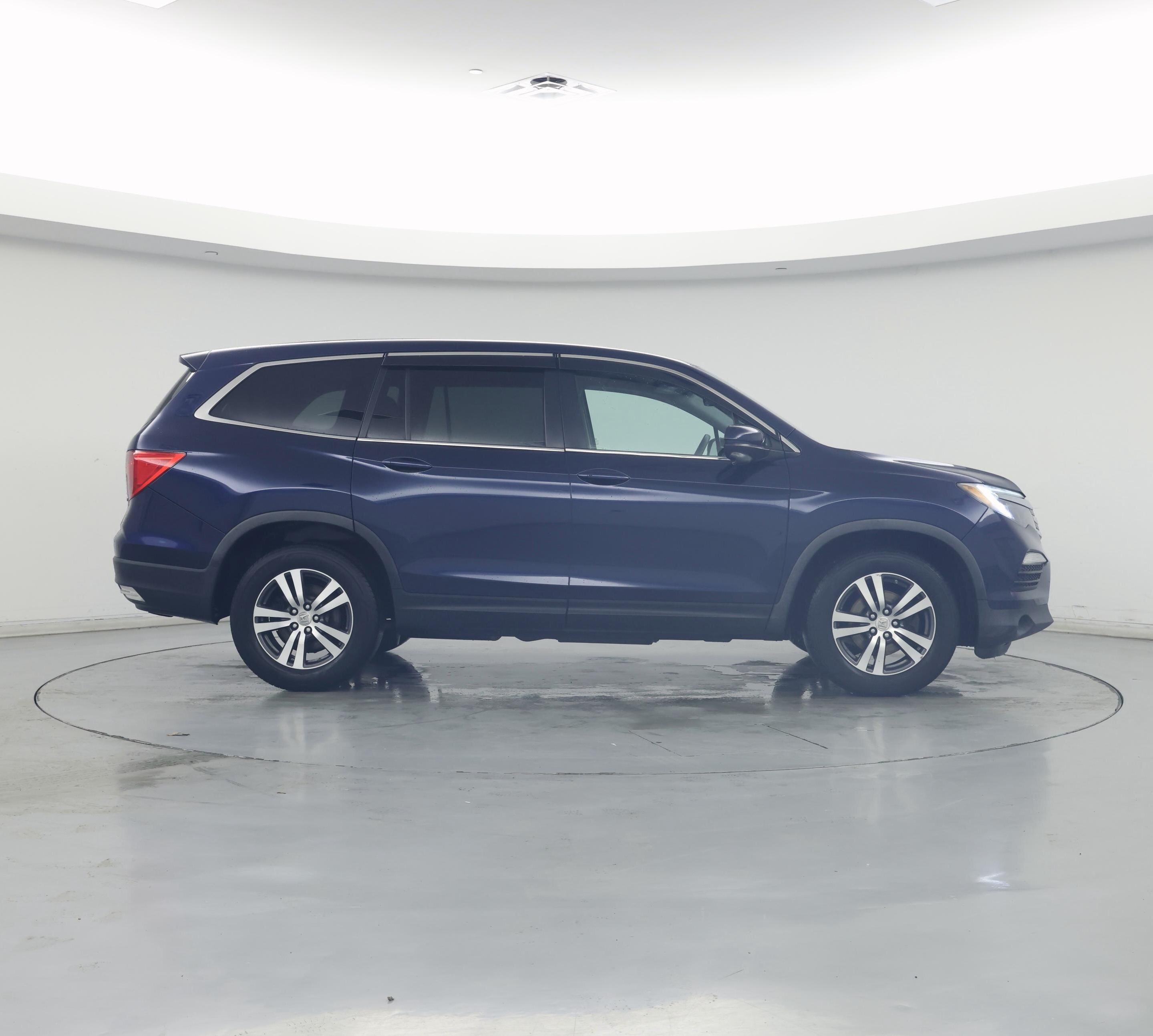 Thumbnail: 2016 Honda Pilot - 7