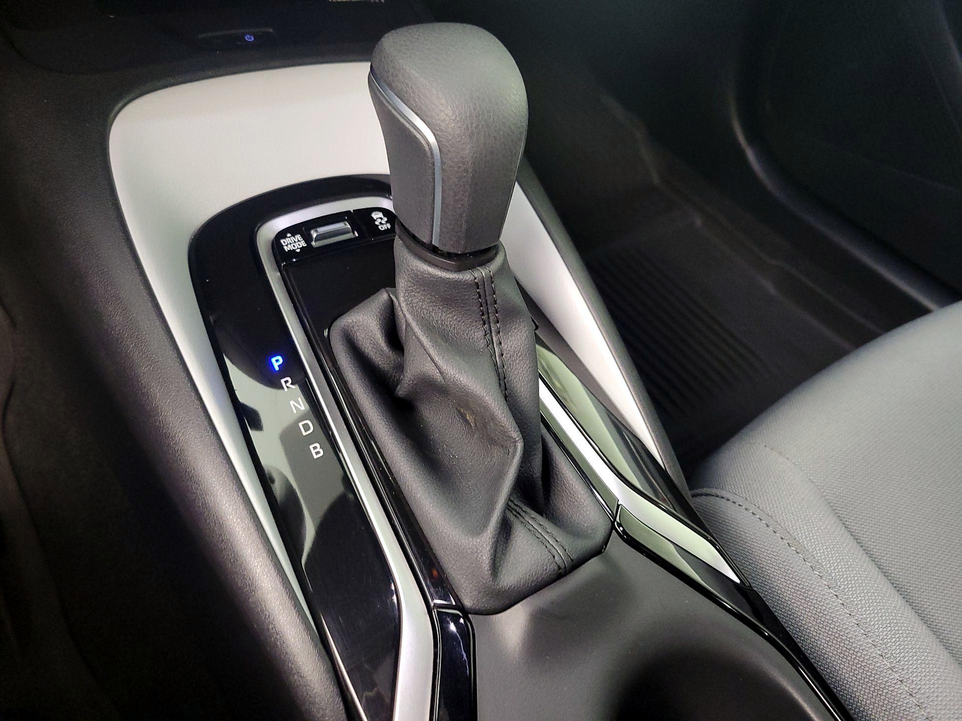 Thumbnail: 2025 Toyota Corolla - 18