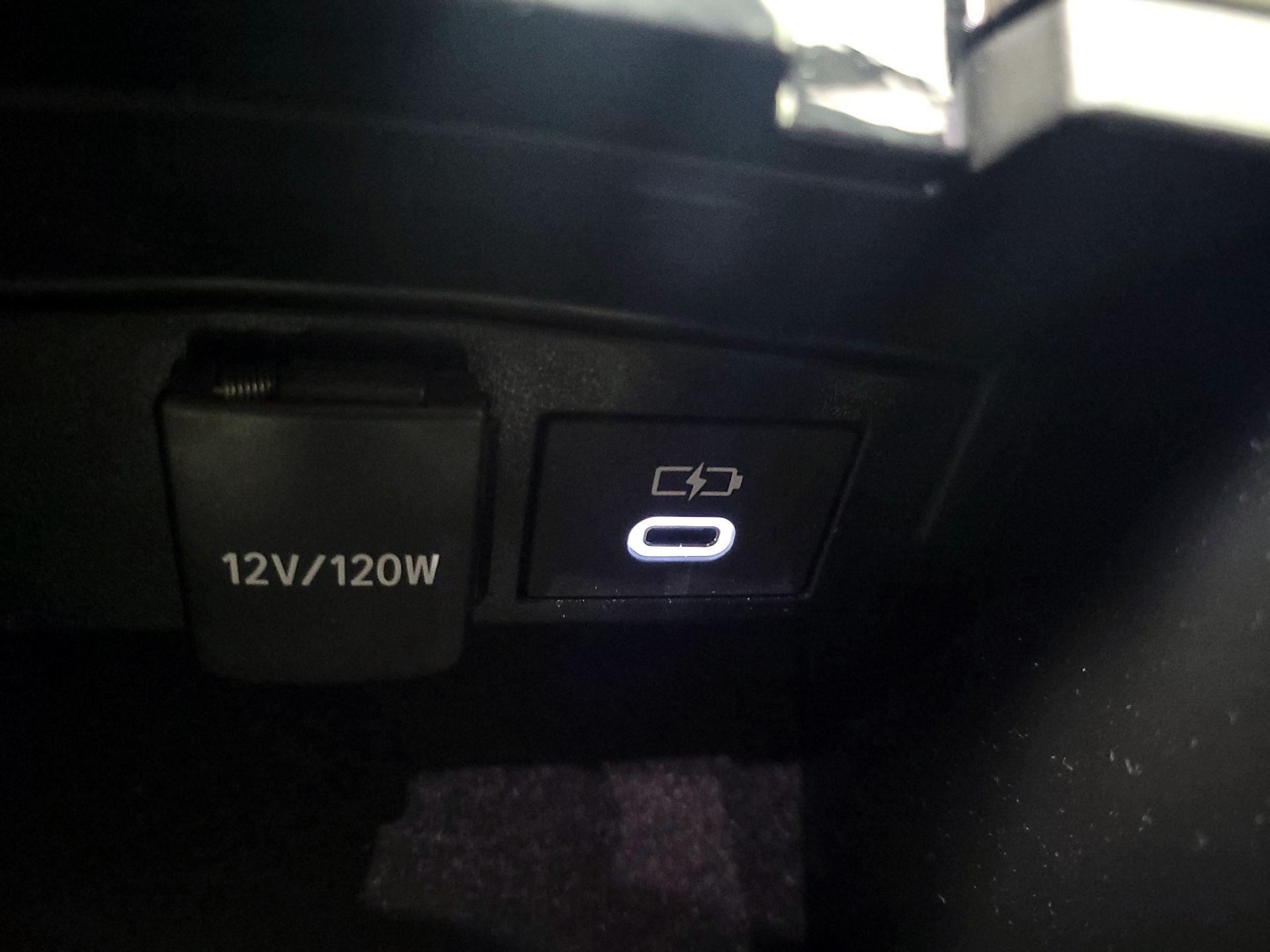 Thumbnail: 2025 Toyota Corolla - 19