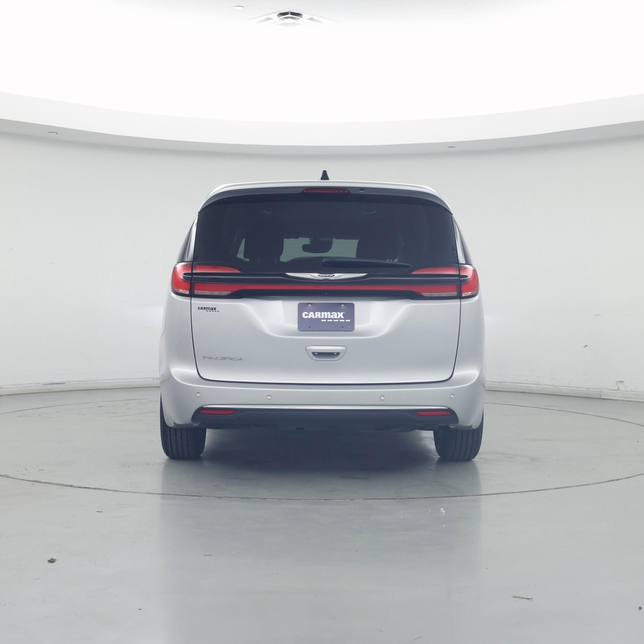 Thumbnail: 2023 Chrysler Pacifica - 6