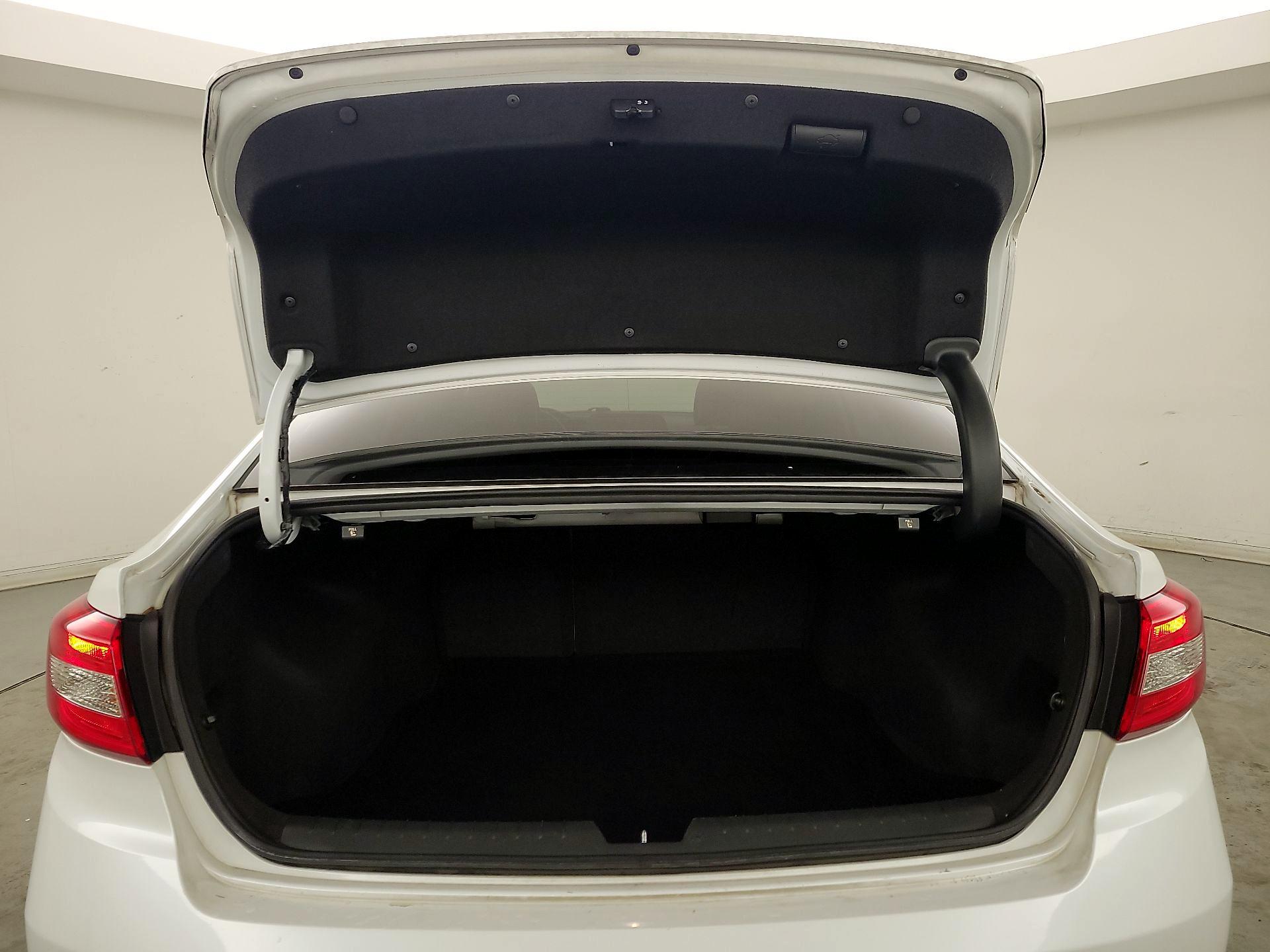 Thumbnail: 2015 Hyundai Sonata - 20