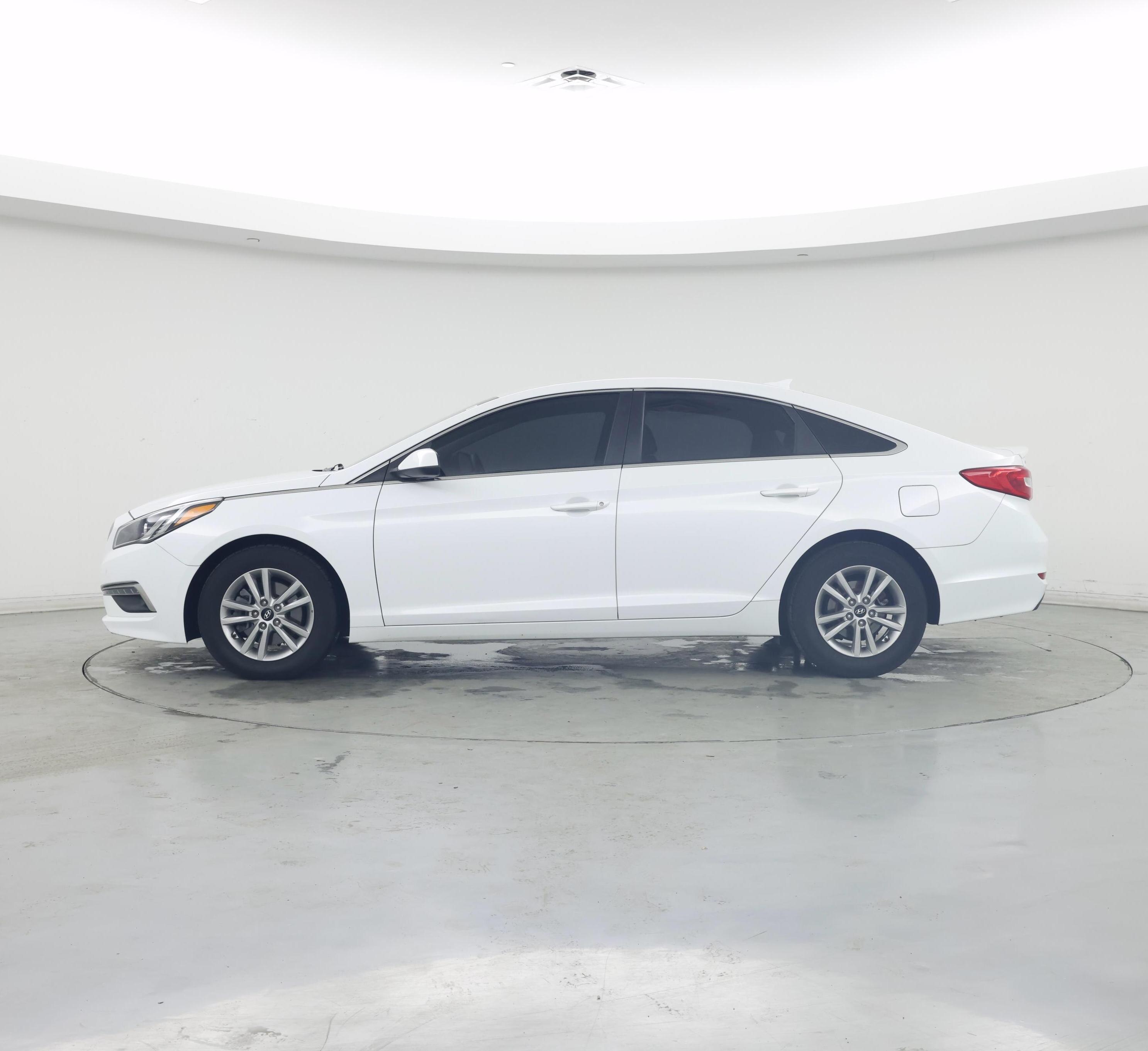 Thumbnail: 2015 Hyundai Sonata - 3