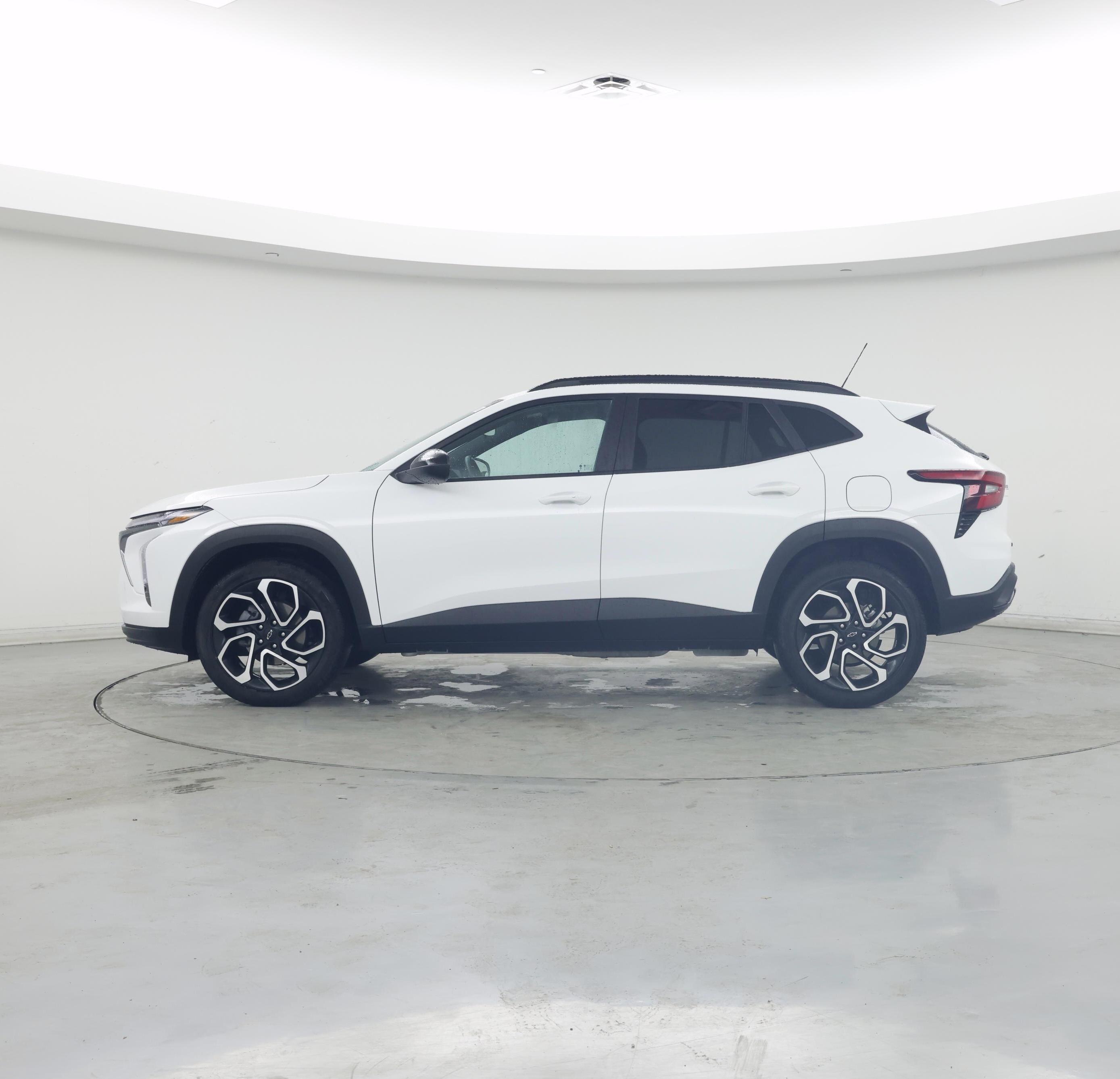 Thumbnail: 2025 Chevrolet Trax - 3