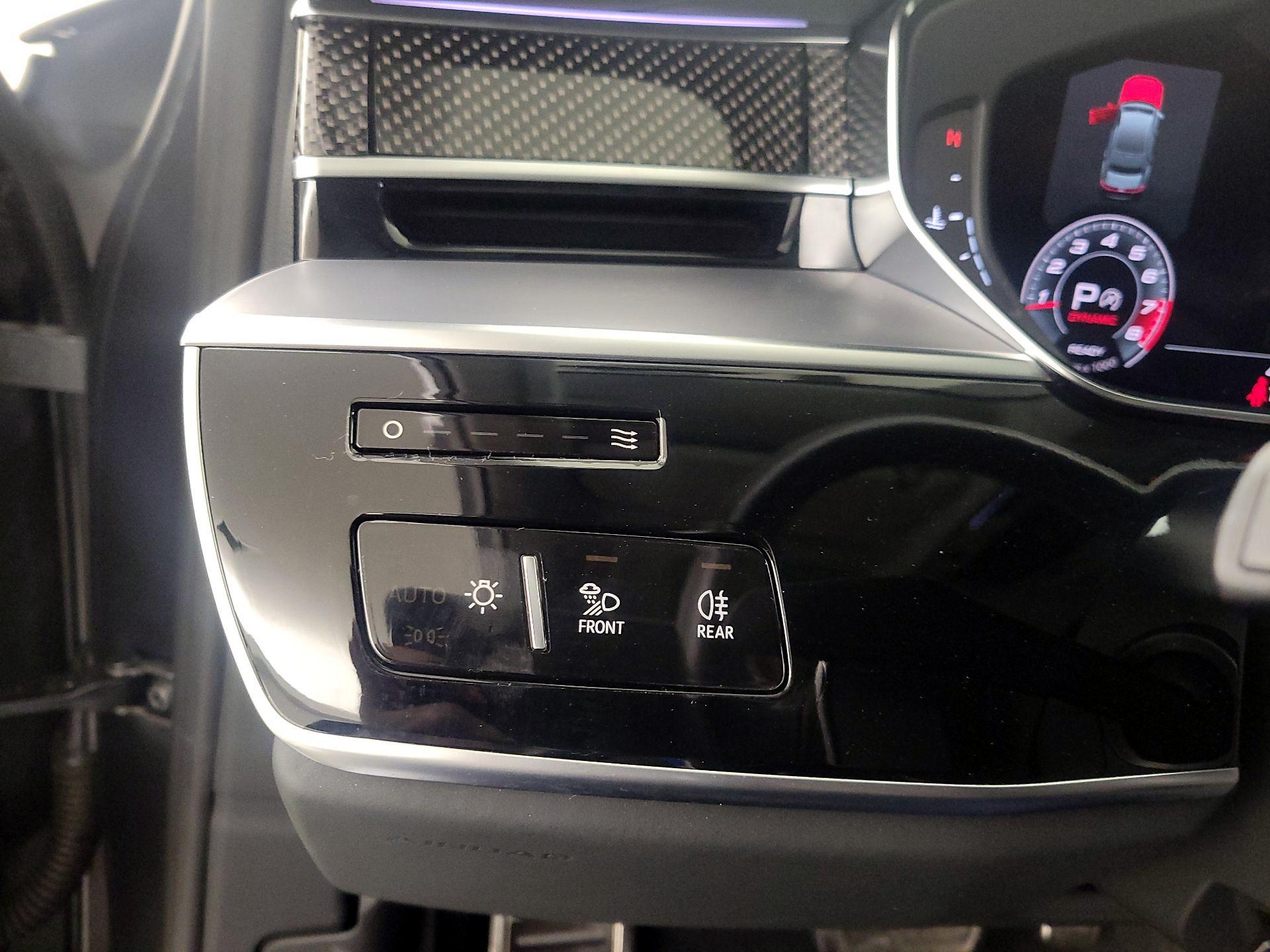 Thumbnail: 2021 Audi S8 - 13