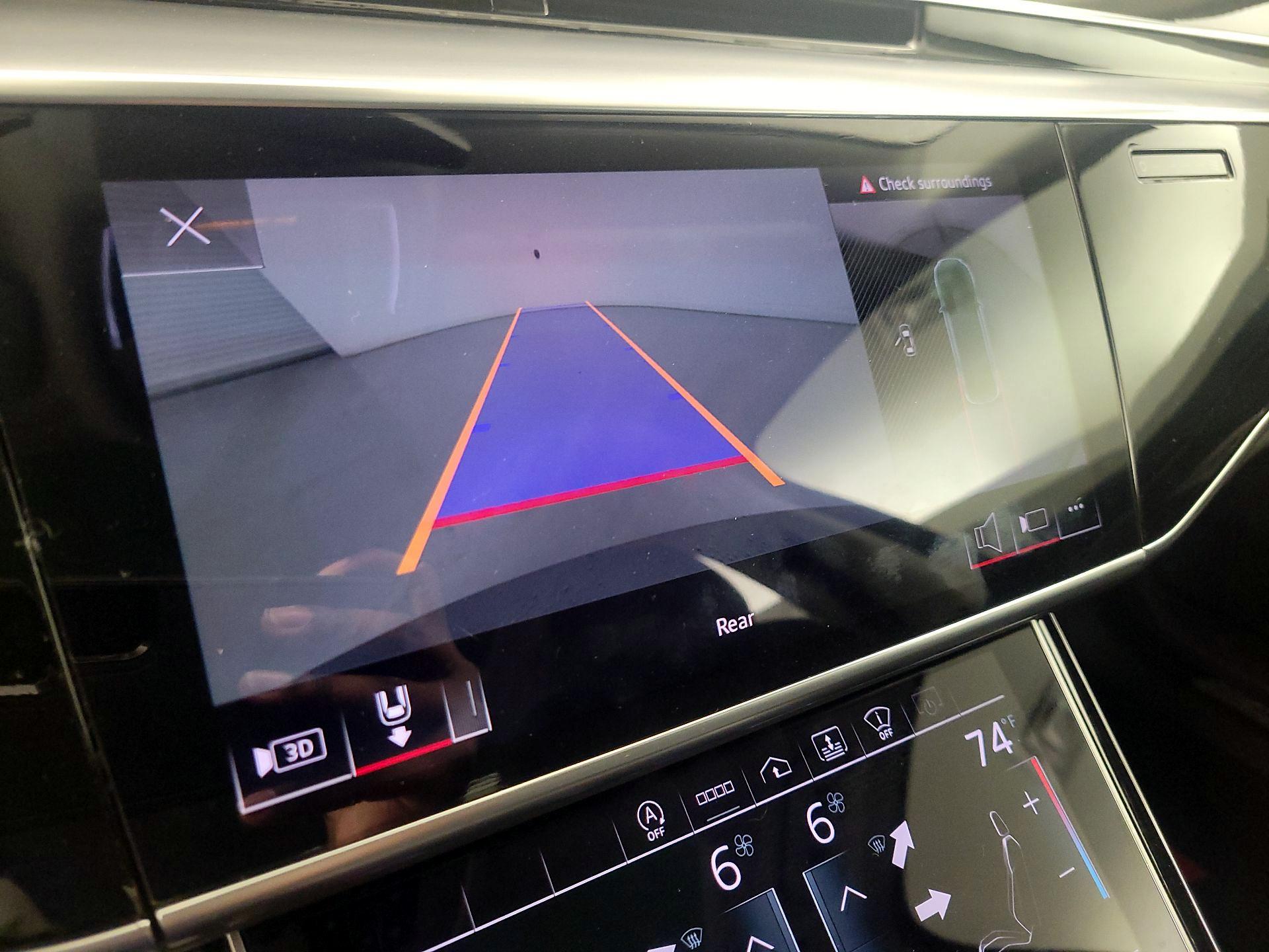 Thumbnail: 2021 Audi S8 - 15