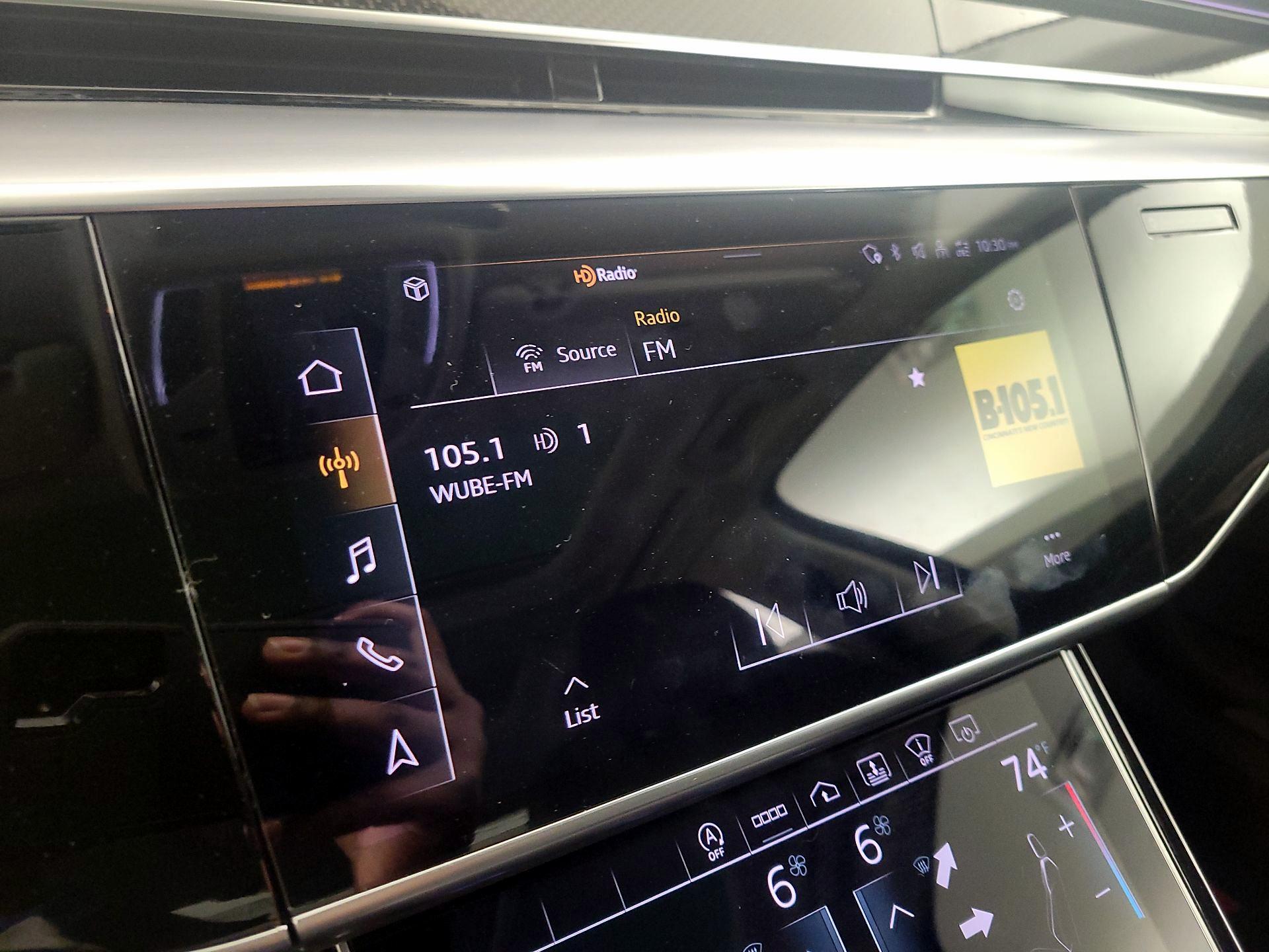 Thumbnail: 2021 Audi S8 - 16