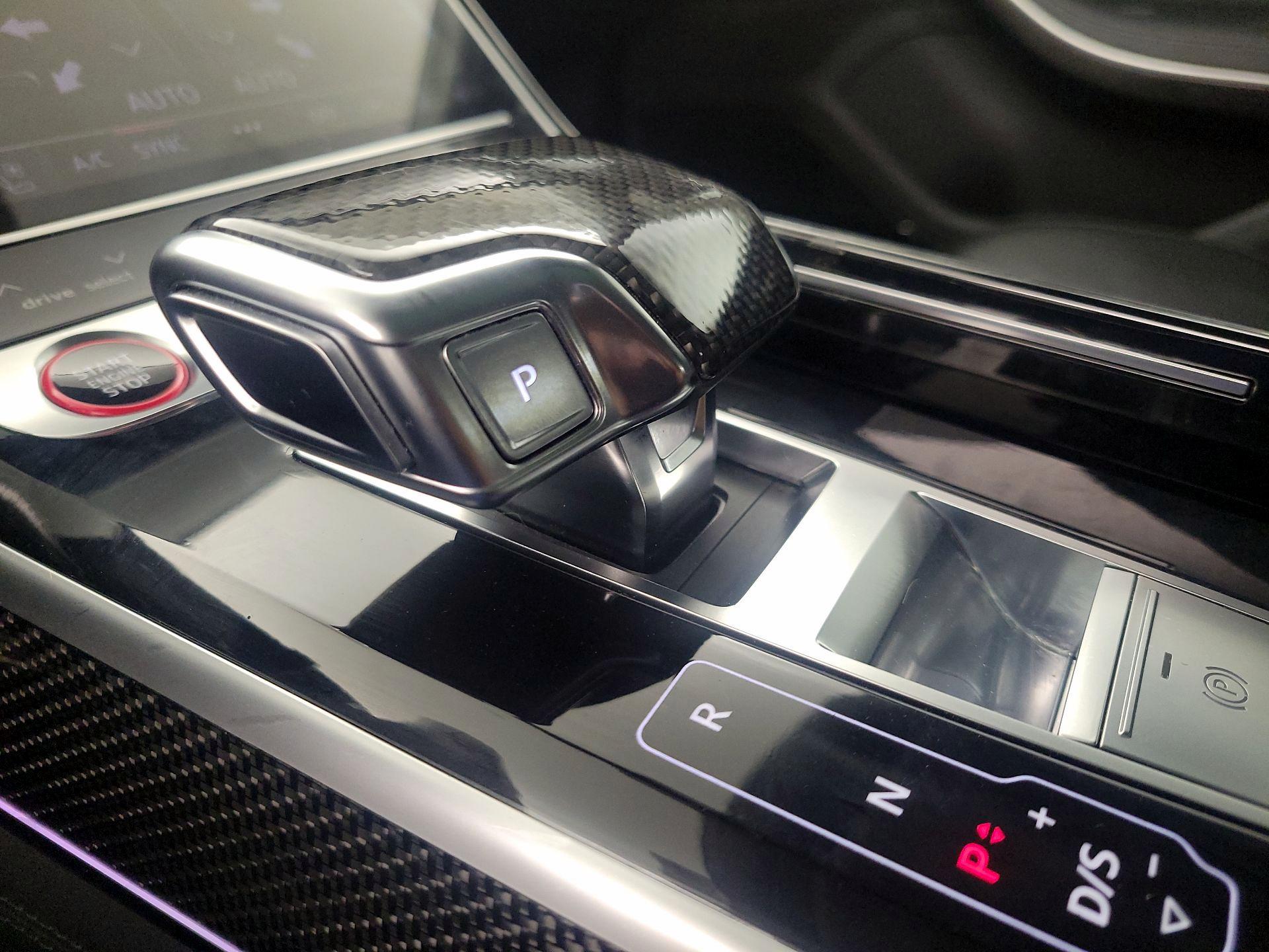 Thumbnail: 2021 Audi S8 - 18