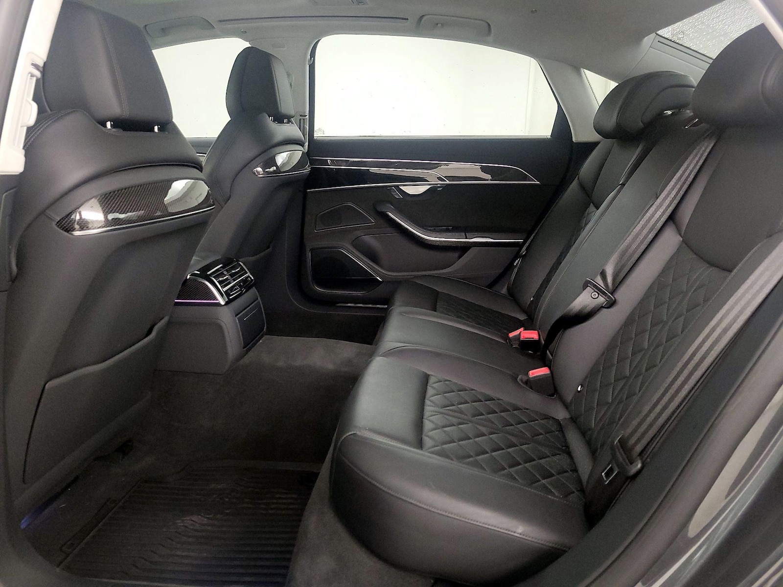 2021 Audi S8 Base - Photo 22