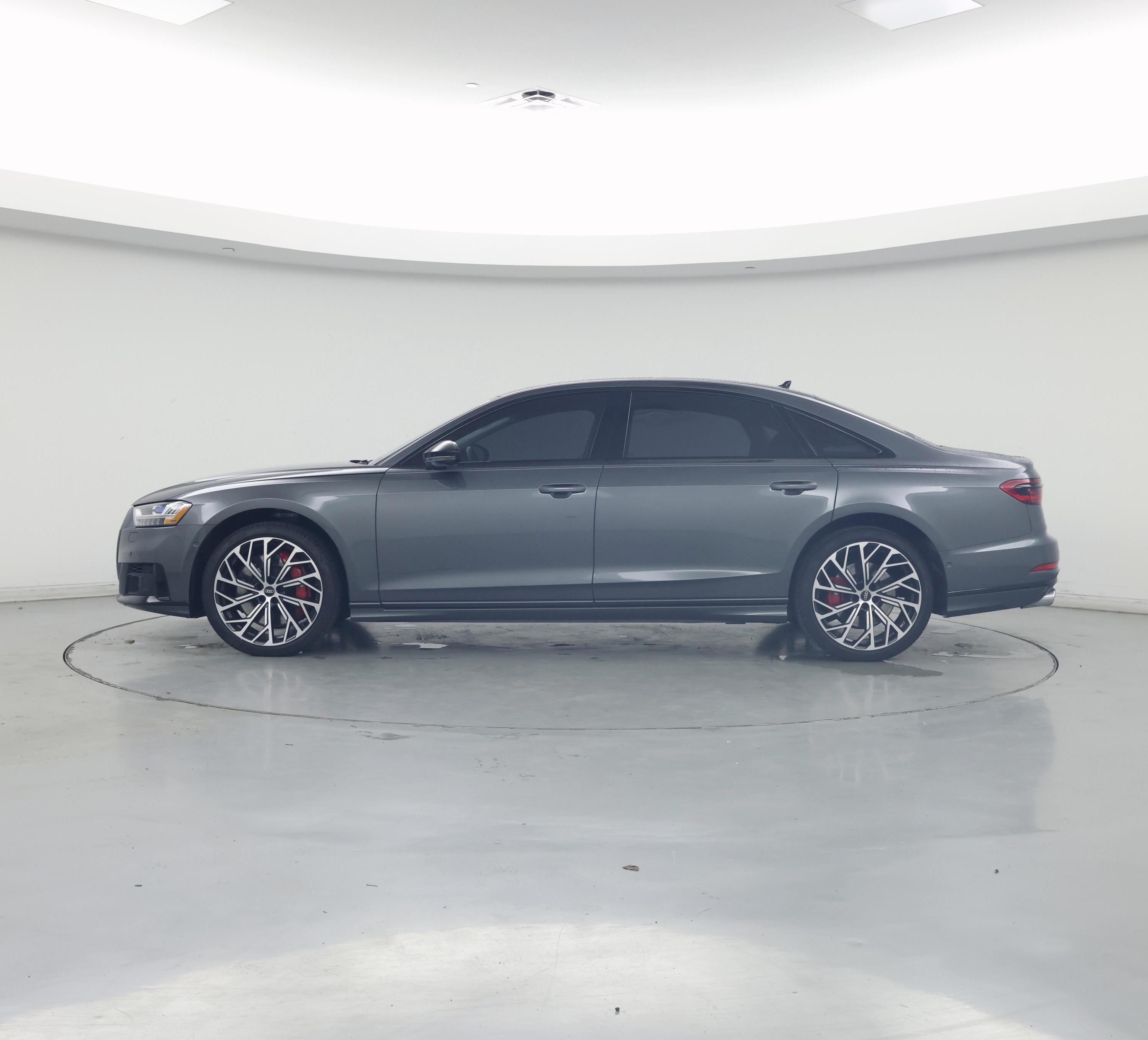 Thumbnail: 2021 Audi S8 - 3