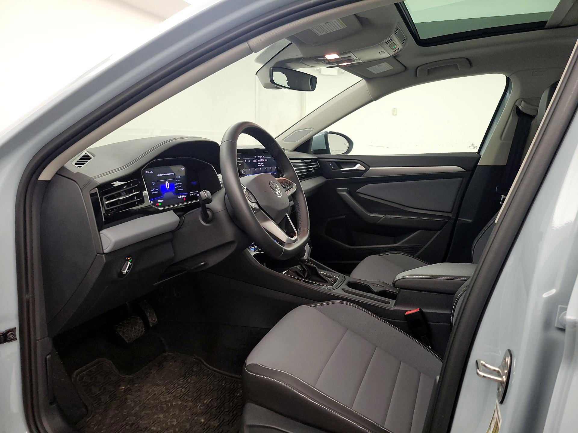 Thumbnail: 2025 Volkswagen Jetta - 11