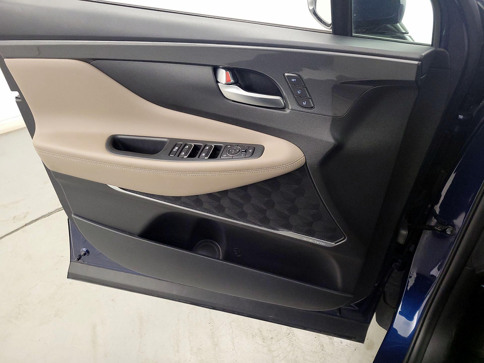 Thumbnail: 2022 Hyundai Santa Fe - 12