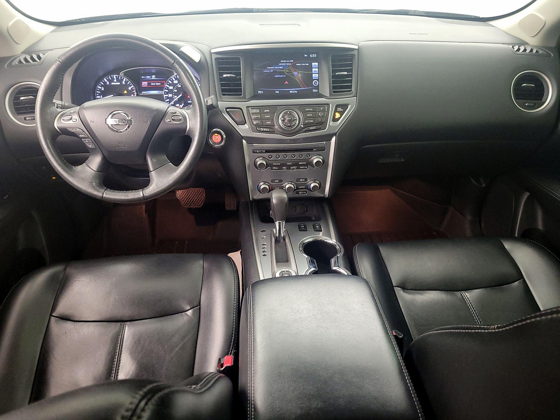 Thumbnail: 2017 Nissan Pathfinder - 9