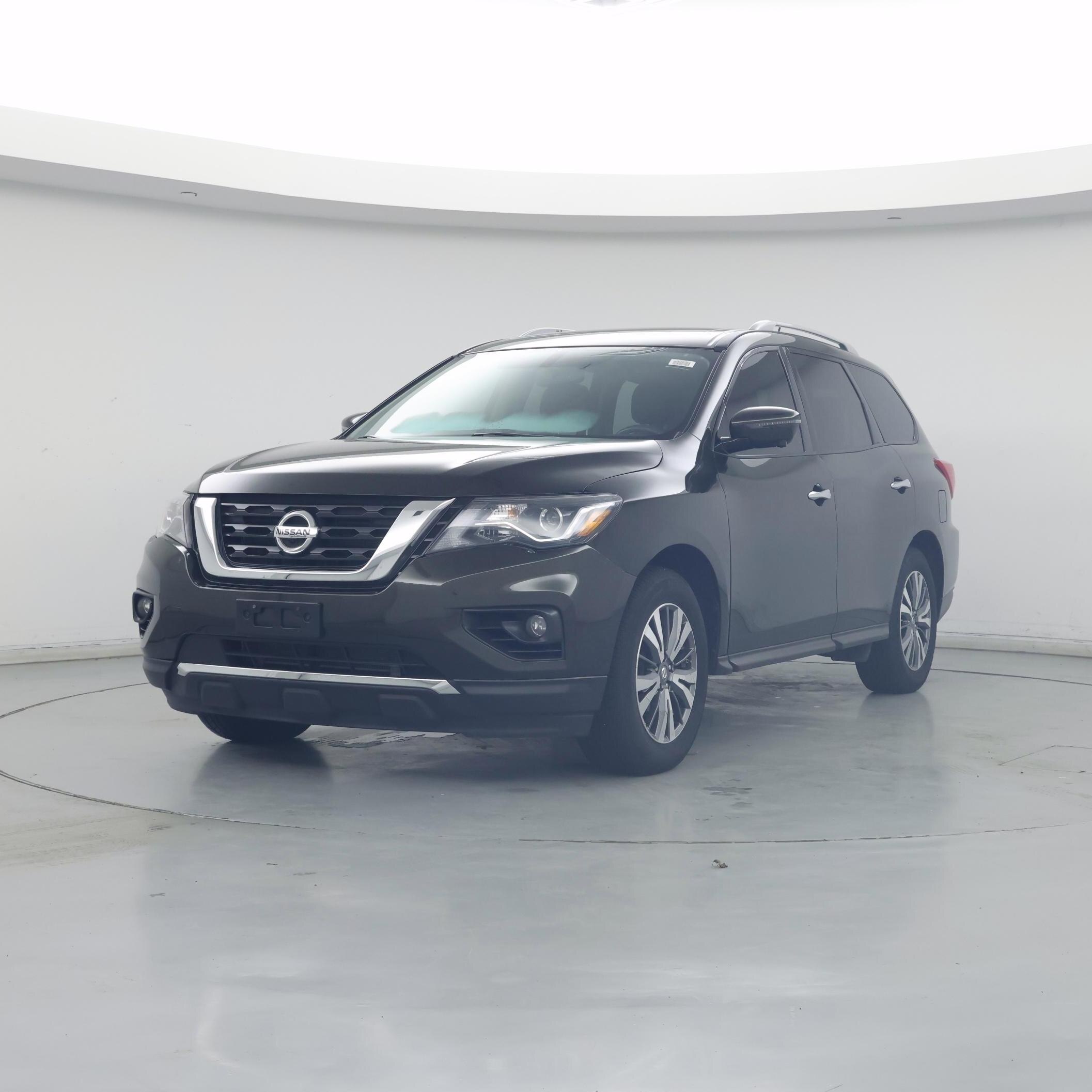 Thumbnail: 2017 Nissan Pathfinder - 4