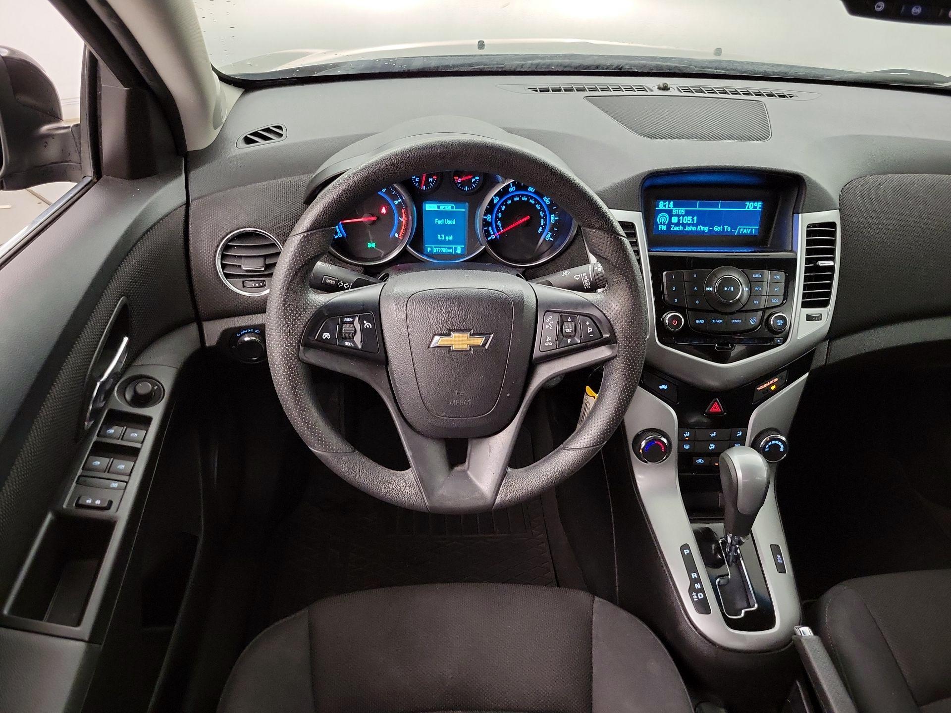 Thumbnail: 2015 Chevrolet Cruze - 10