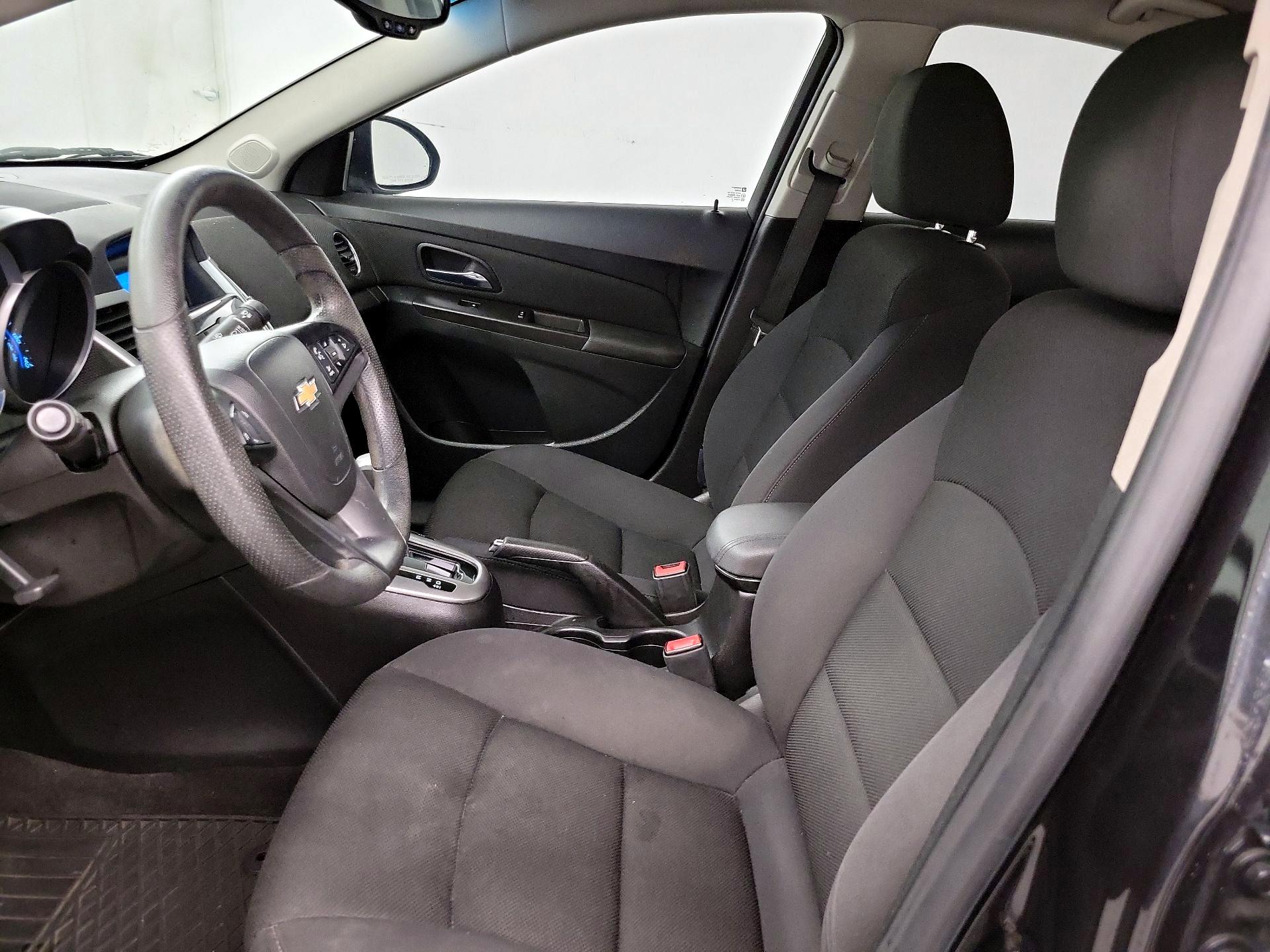 Thumbnail: 2015 Chevrolet Cruze - 11