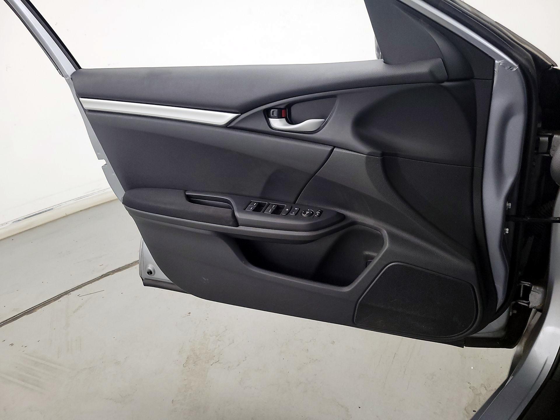 Thumbnail: 2018 Honda Civic - 12