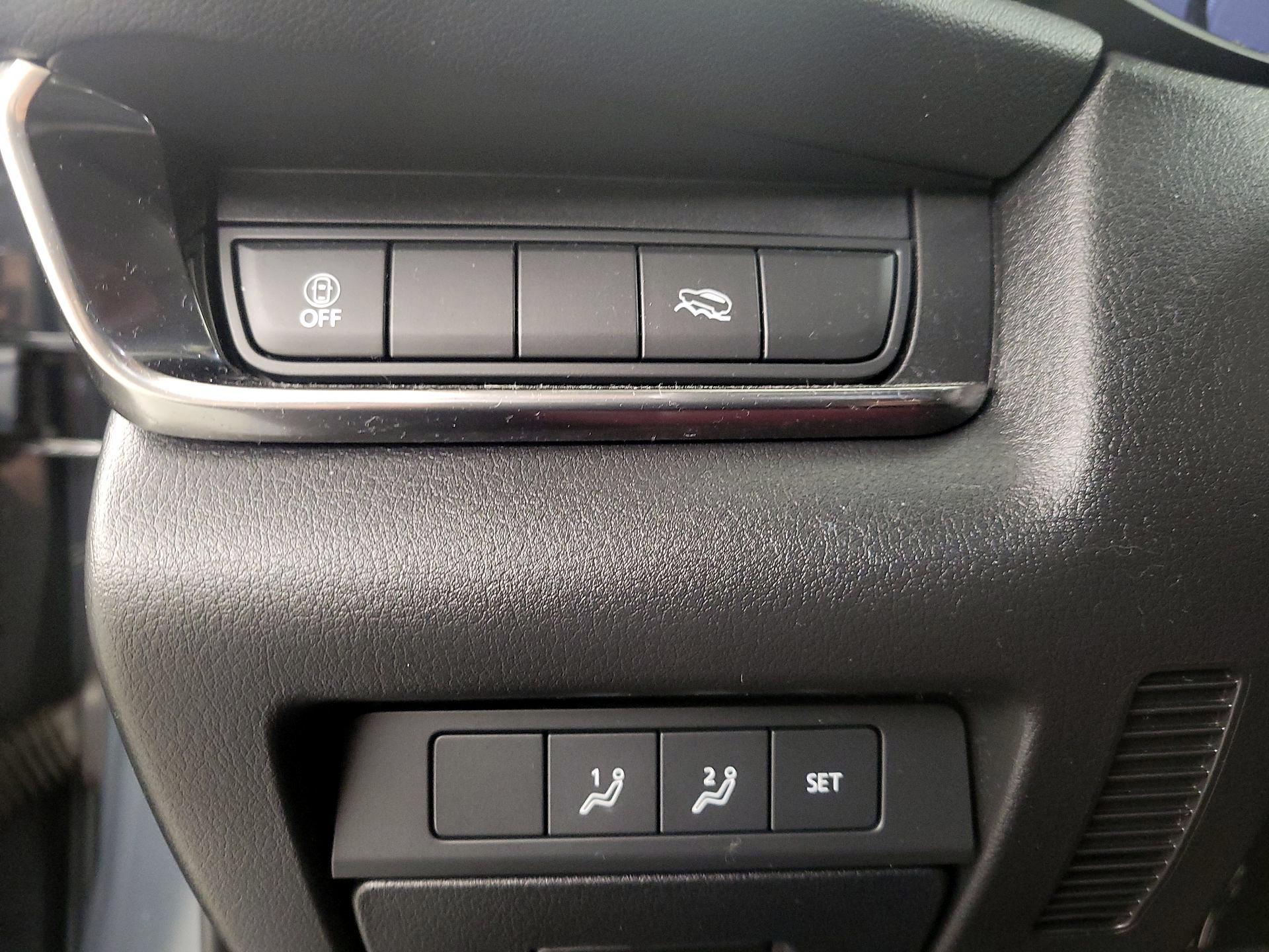 Thumbnail: 2023 Mazda CX-30 - 13