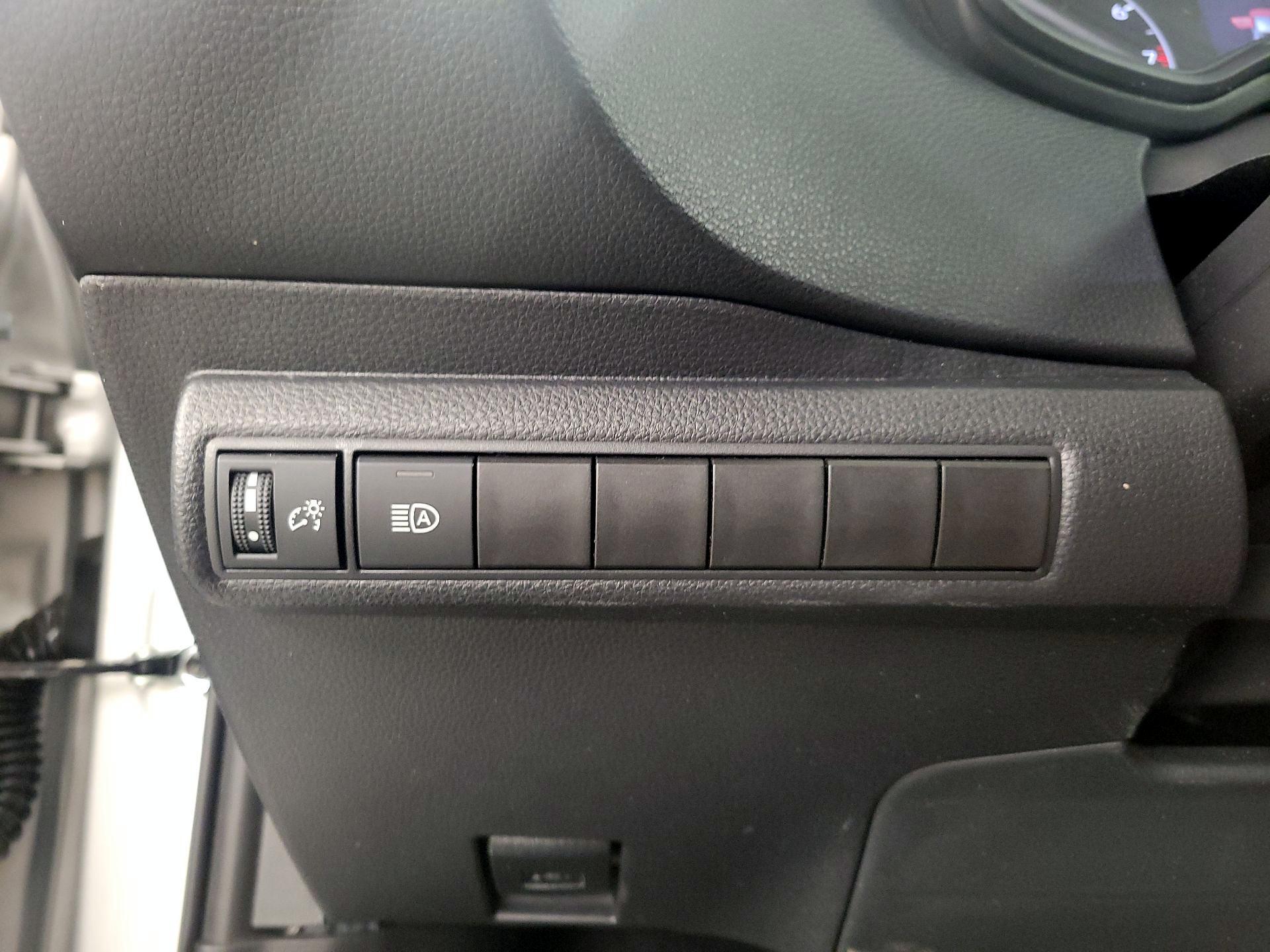 Thumbnail: 2025 Toyota Corolla - 13