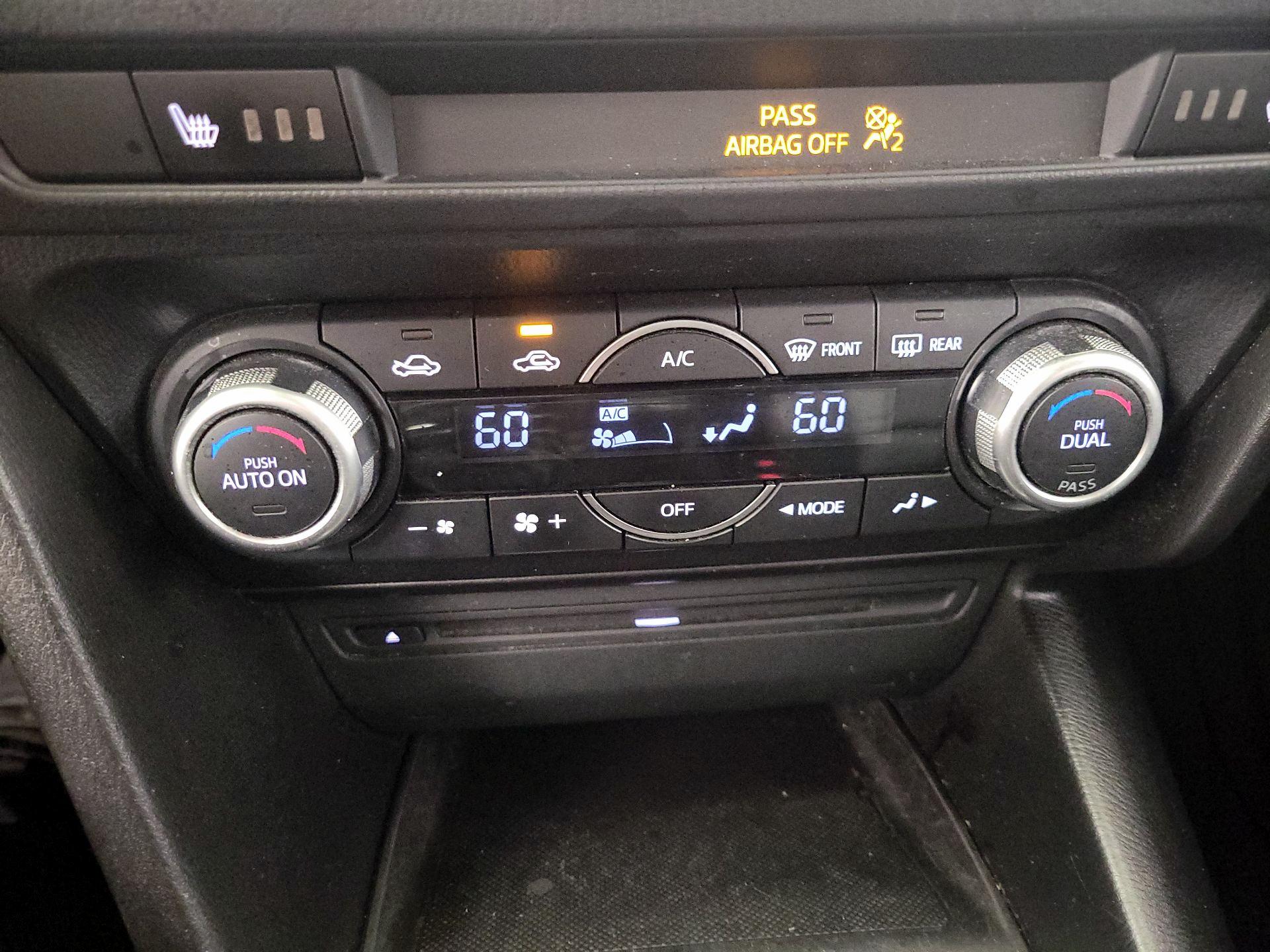 Thumbnail: 2015 Mazda Mazda3 - 17