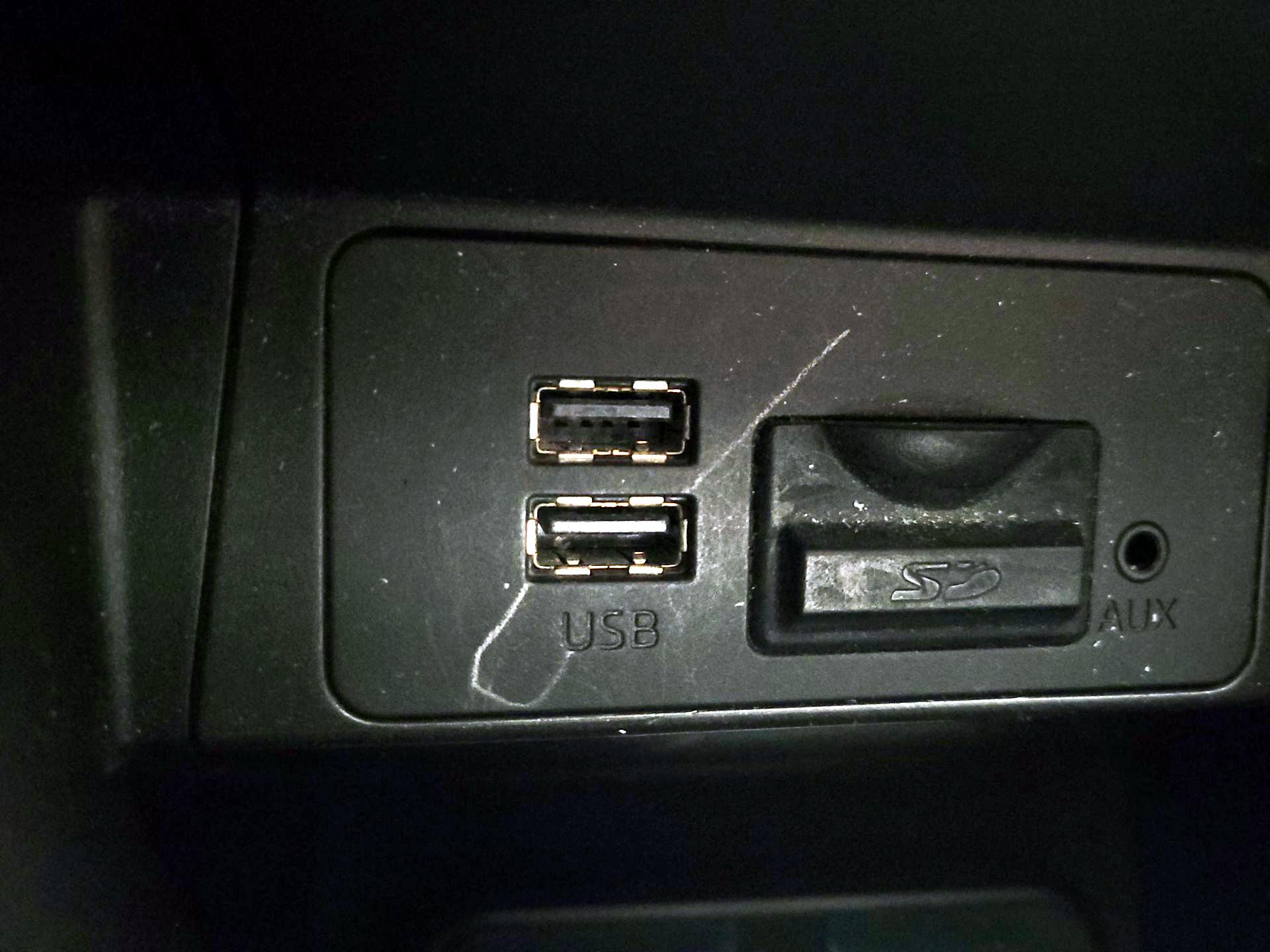 Thumbnail: 2015 Mazda Mazda3 - 19