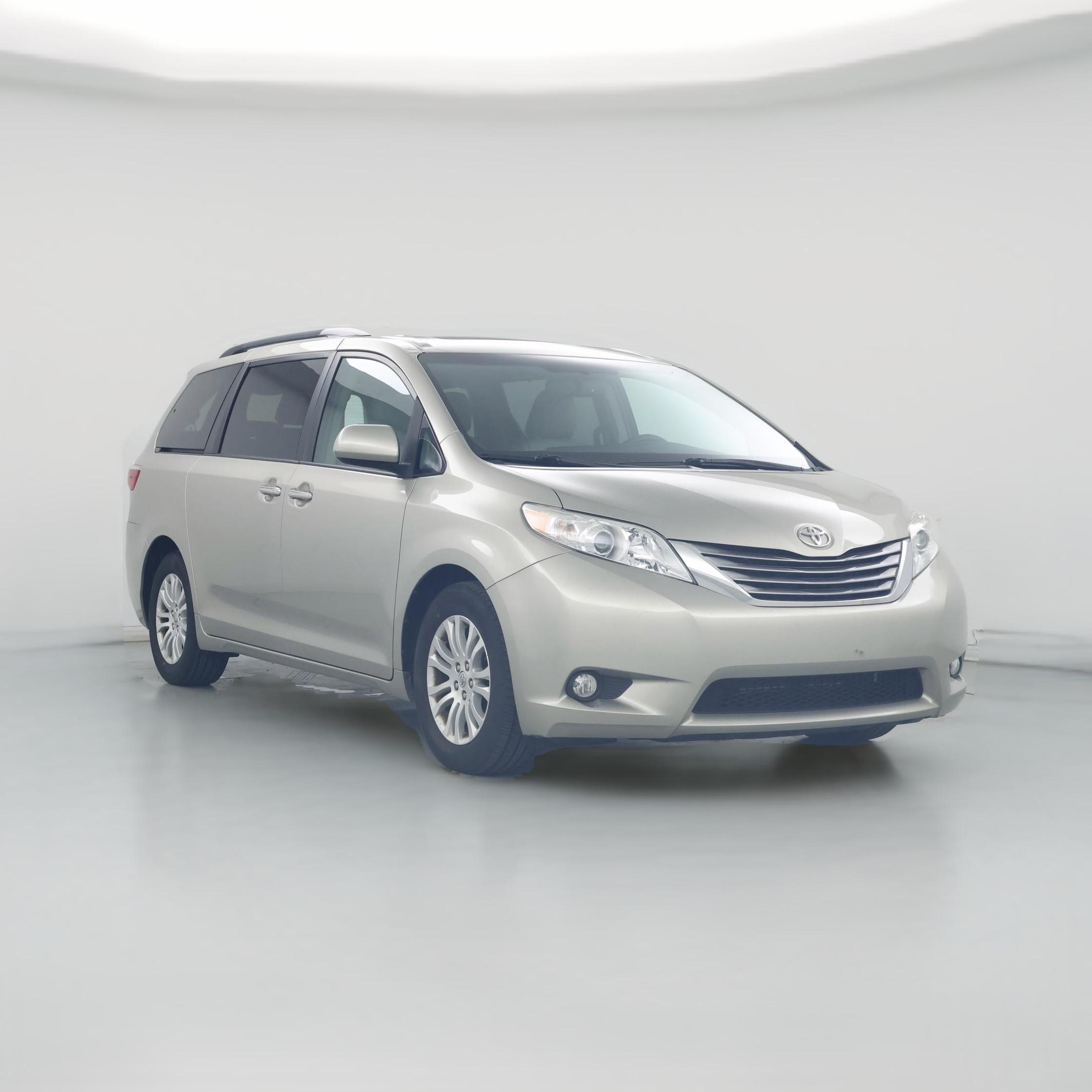 Thumbnail: 2015 Toyota Sienna - 1
