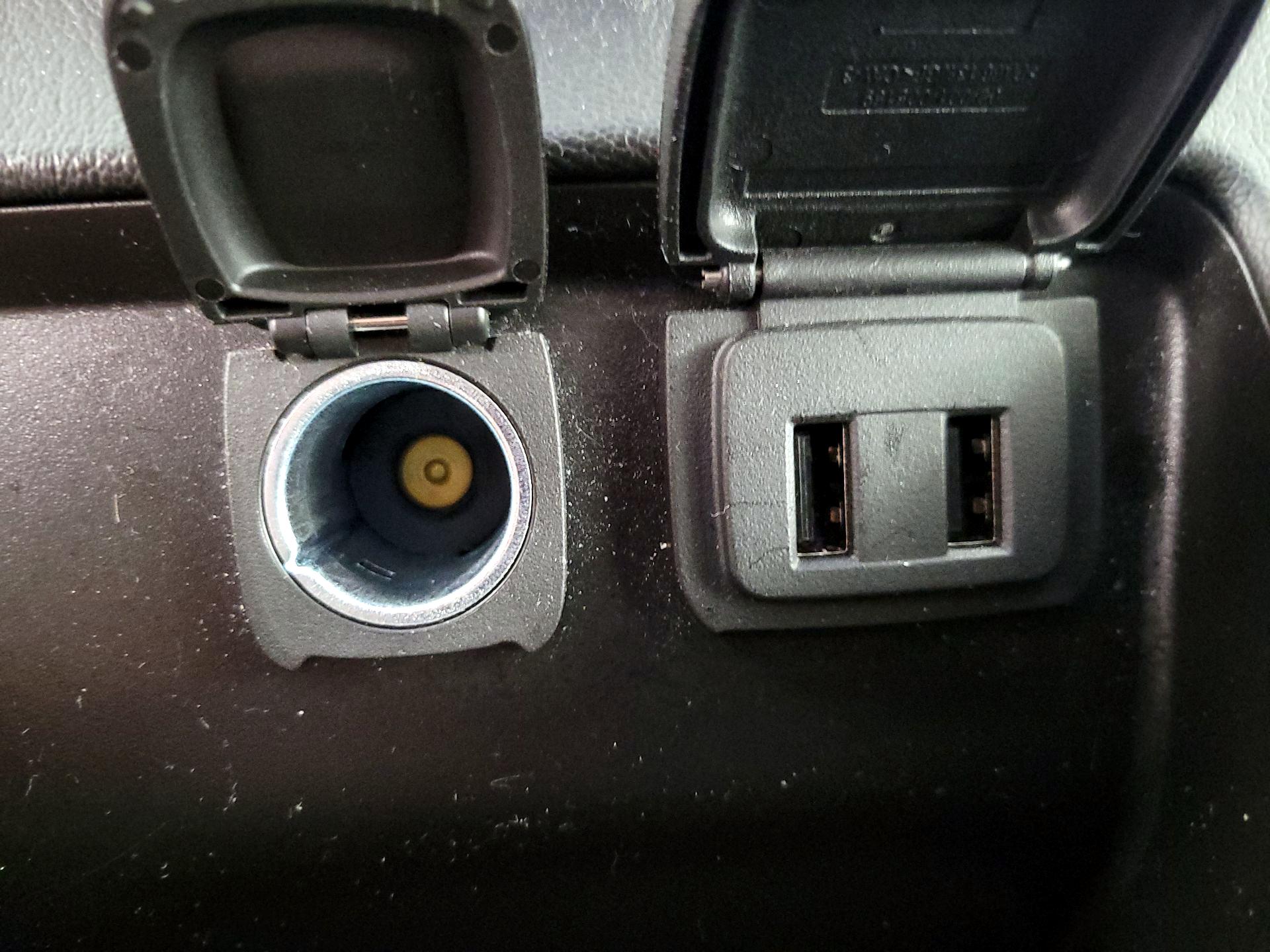 Thumbnail: 2018 Chevrolet Tahoe - 19