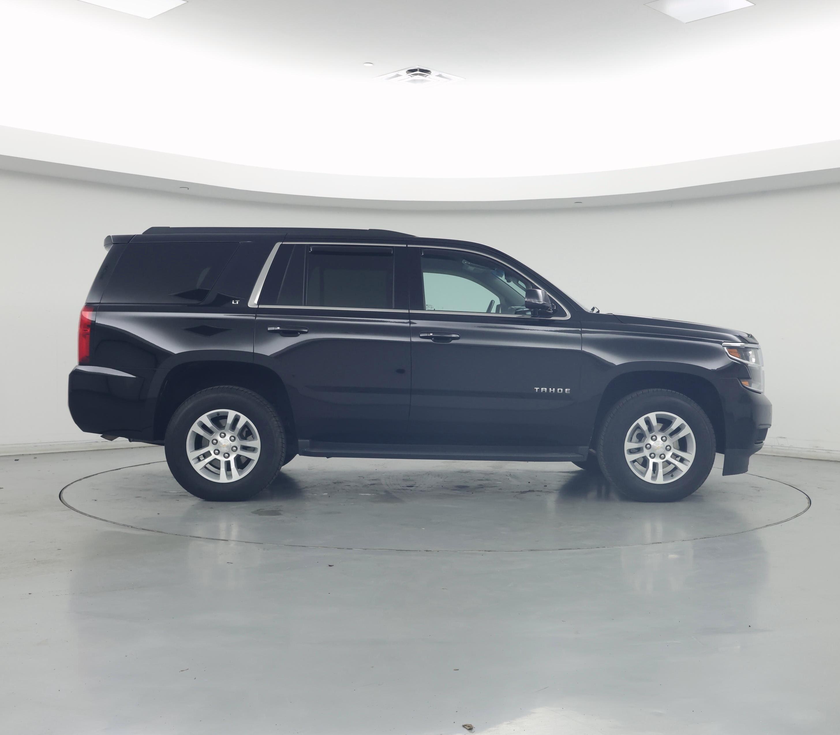 Thumbnail: 2018 Chevrolet Tahoe - 7