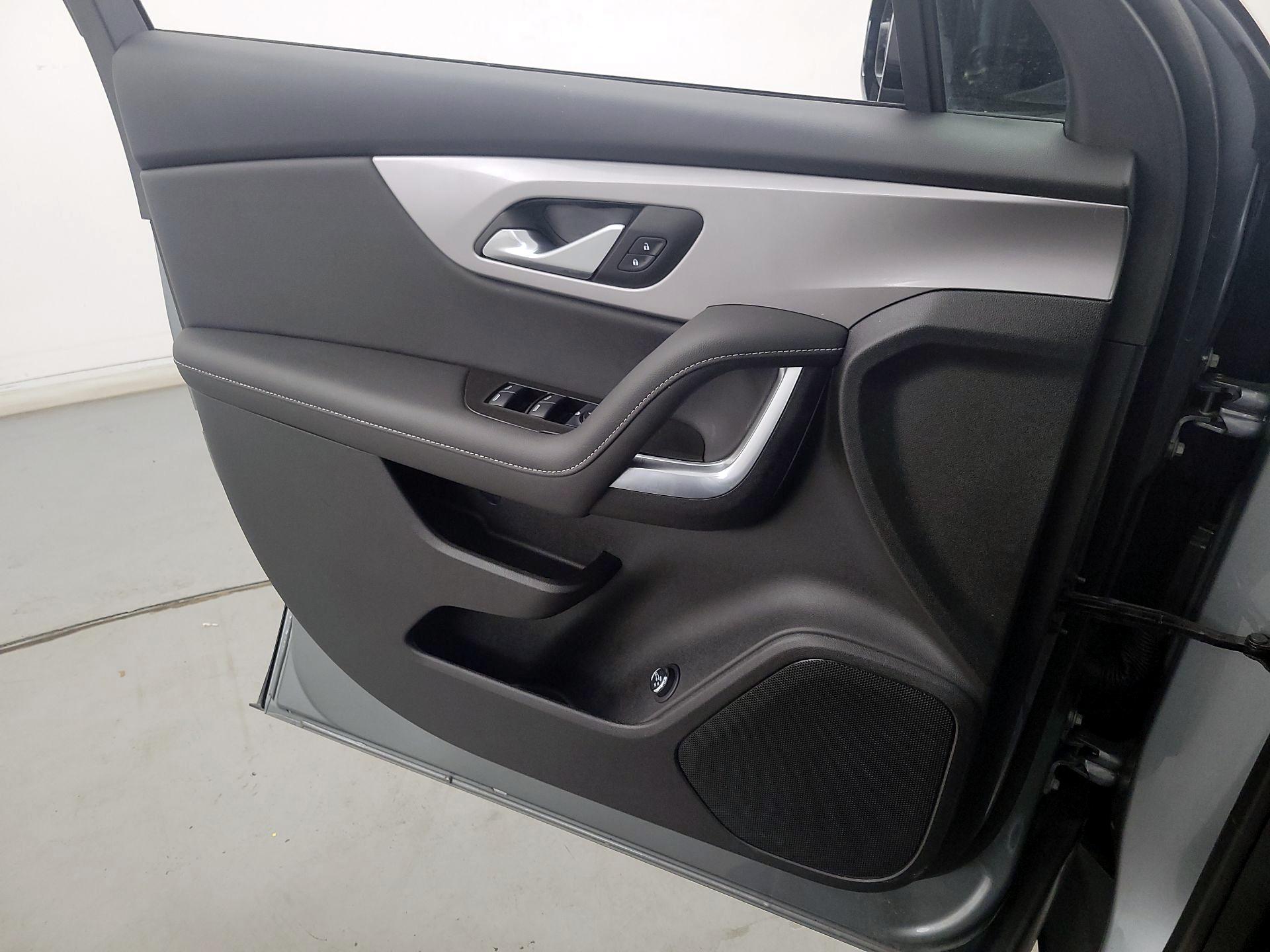 Thumbnail: 2025 Chevrolet Blazer - 12