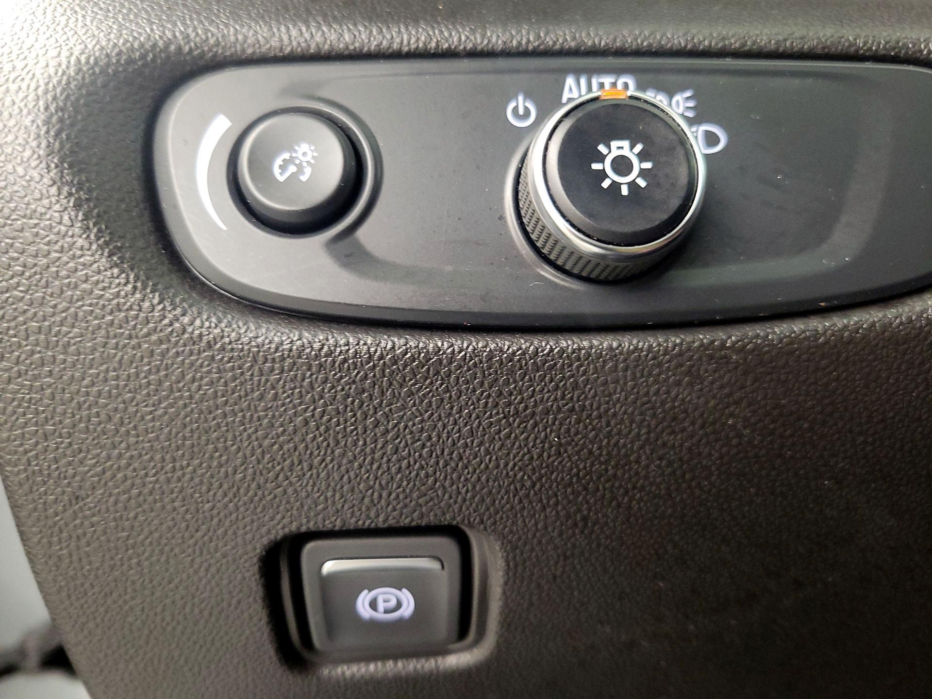 Thumbnail: 2025 Chevrolet Blazer - 13