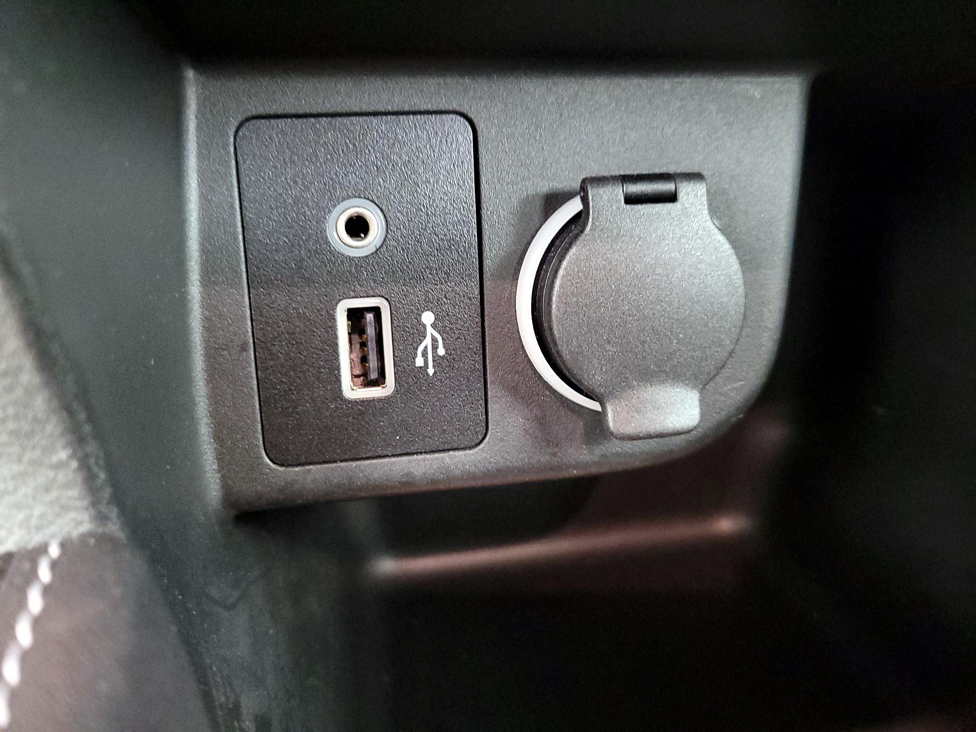 Thumbnail: 2020 Nissan Kicks - 17