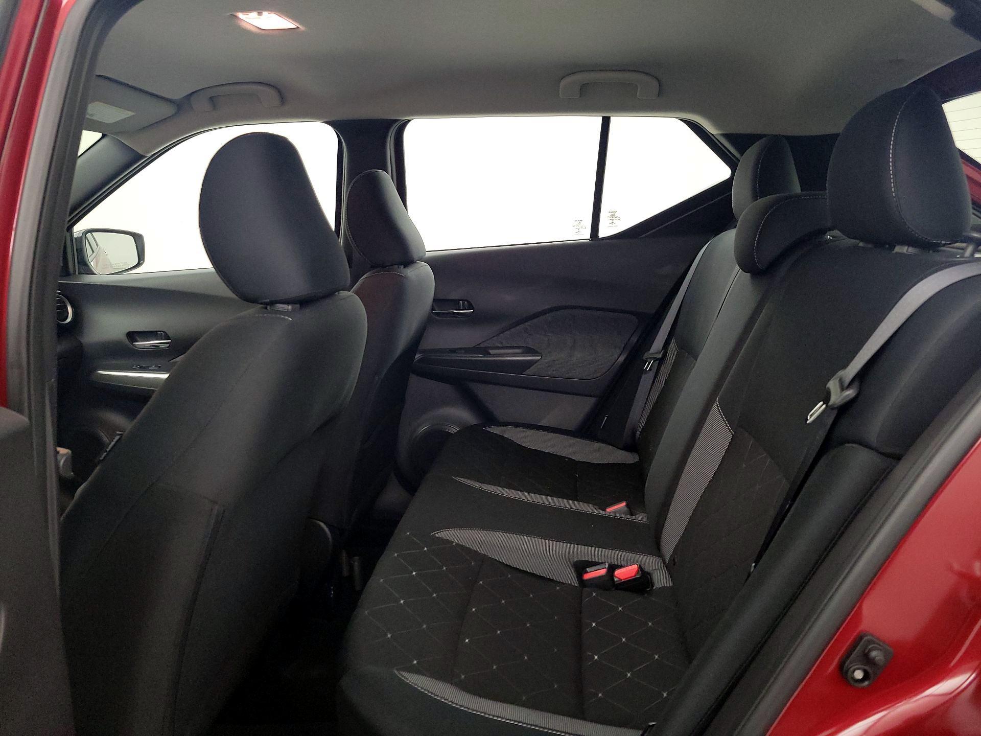 Thumbnail: 2020 Nissan Kicks - 18