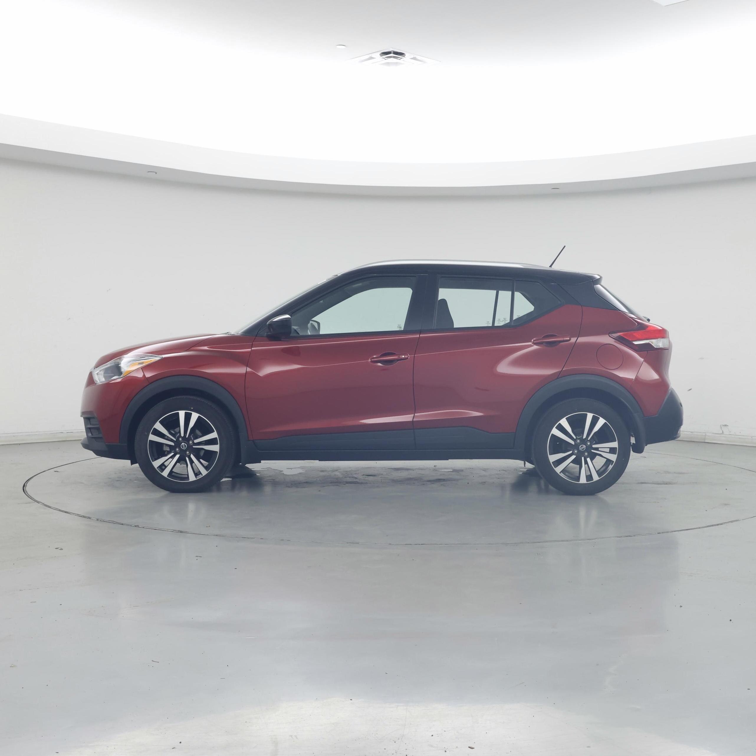 Thumbnail: 2020 Nissan Kicks - 3