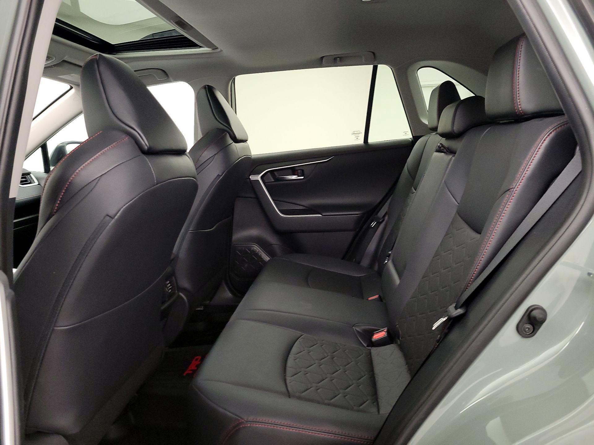 Thumbnail: 2020 Toyota RAV4 - 20