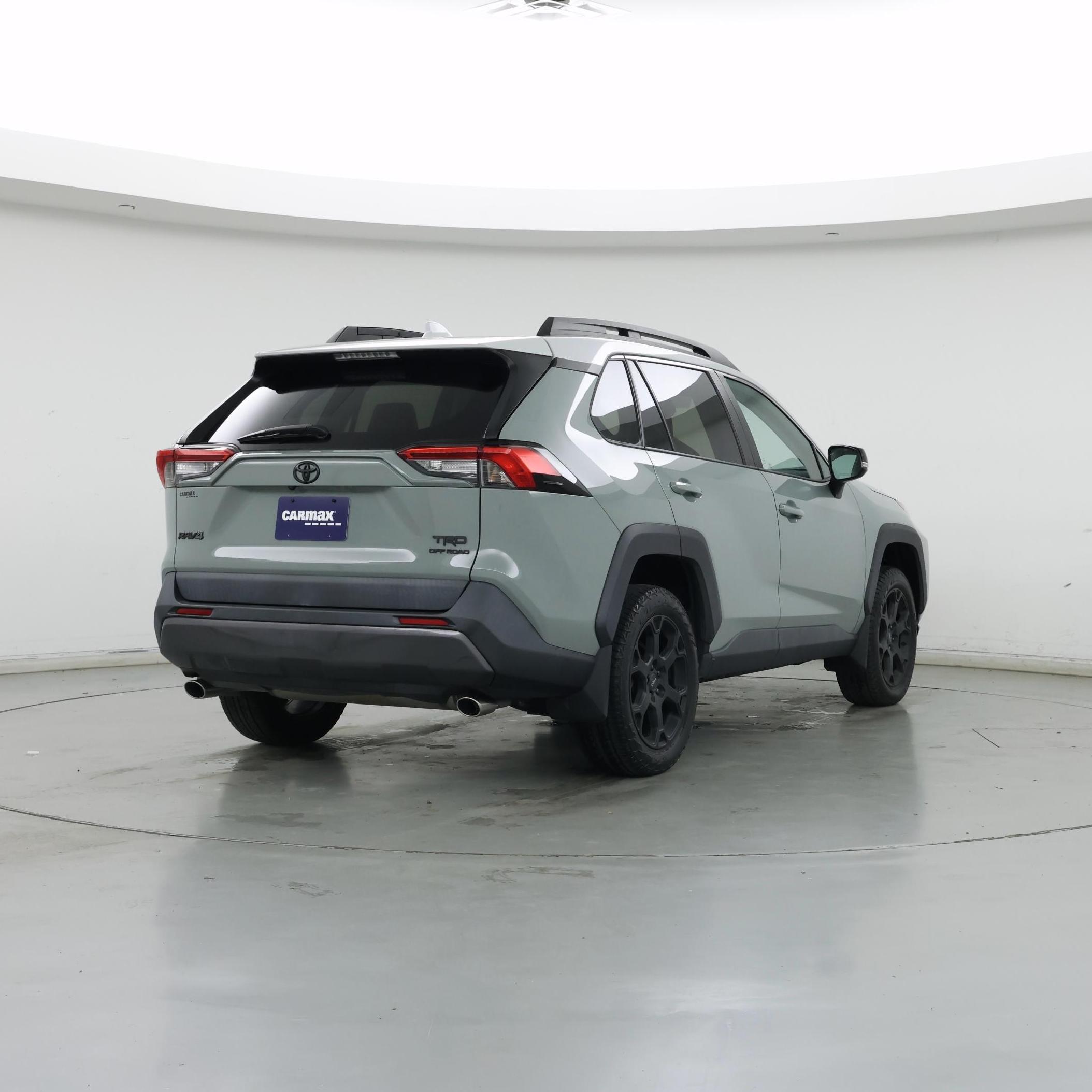 Thumbnail: 2020 Toyota RAV4 - 8