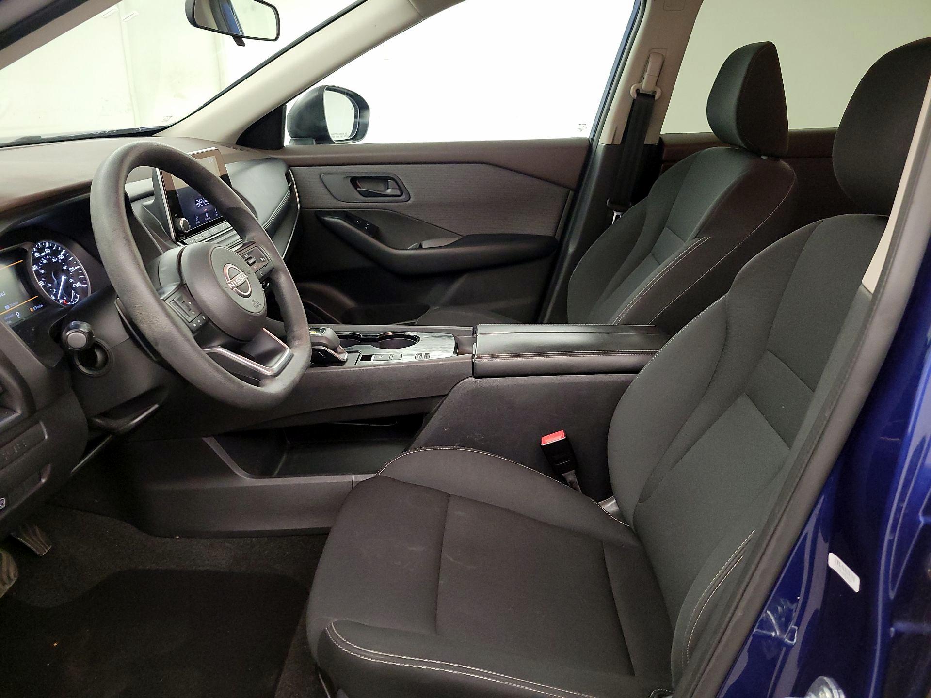 Thumbnail: 2023 Nissan Rogue - 11