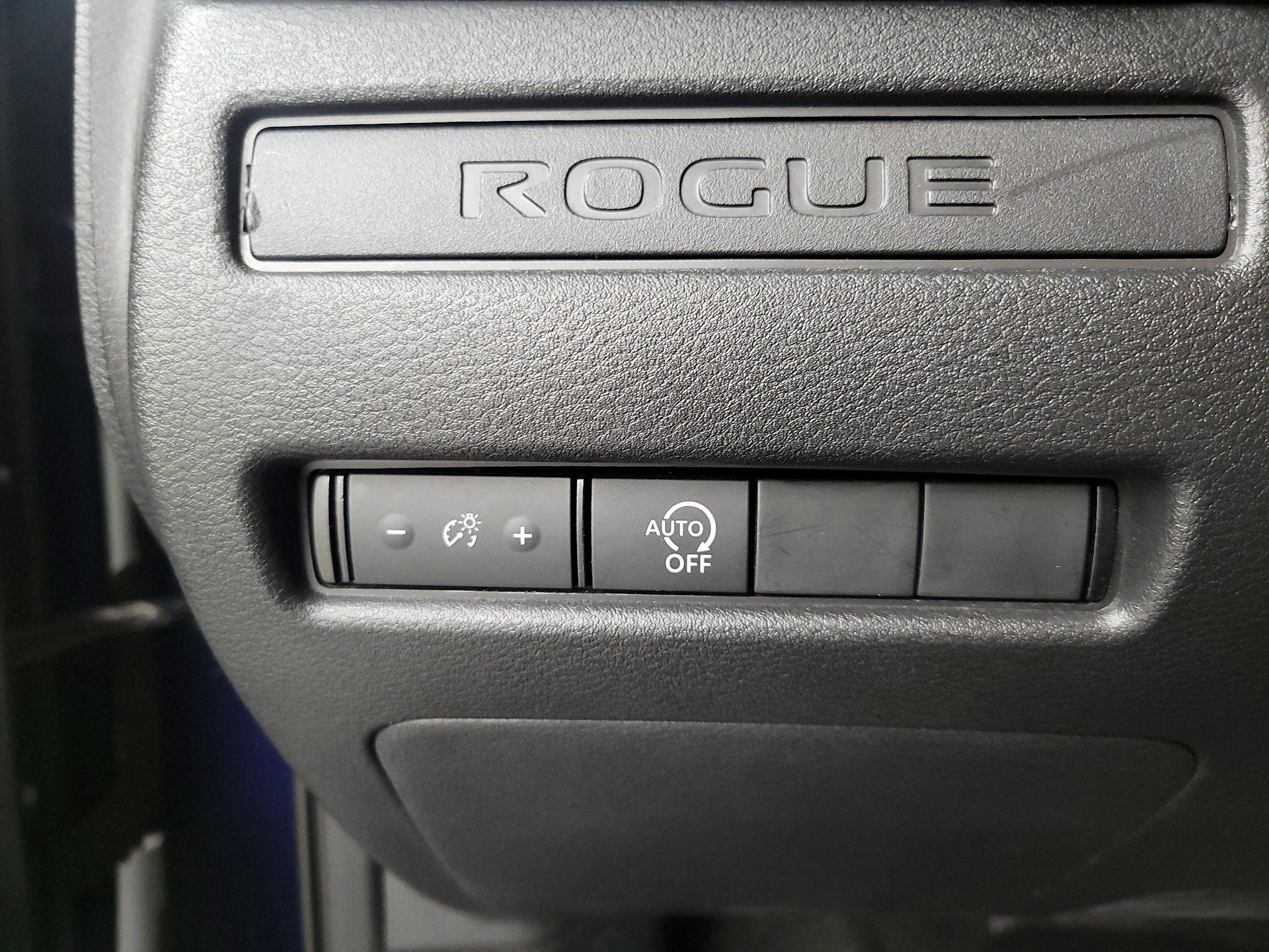 Thumbnail: 2023 Nissan Rogue - 13