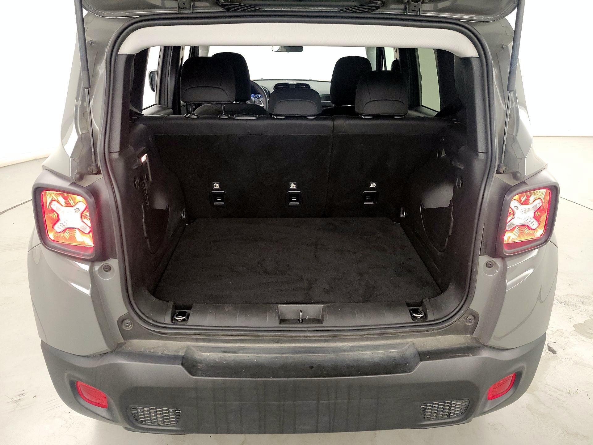 Thumbnail: 2021 Jeep Renegade - 20