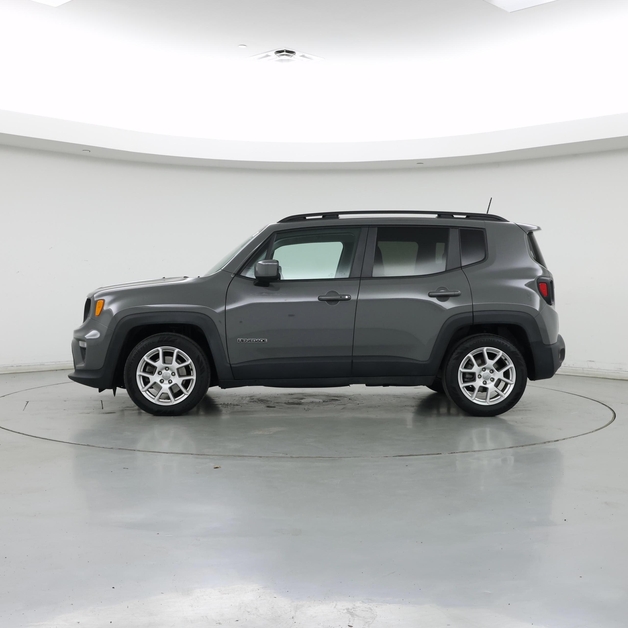 Thumbnail: 2021 Jeep Renegade - 3