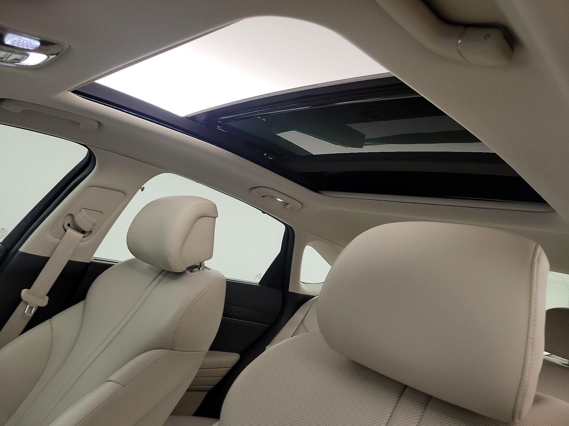 Thumbnail: 2022 Genesis G80 - 20